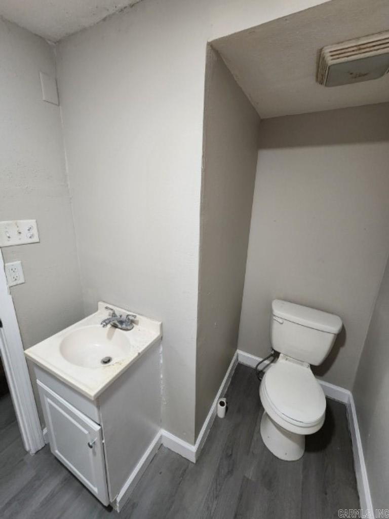 4511 & 4513 Atkins Street Property Photo 14