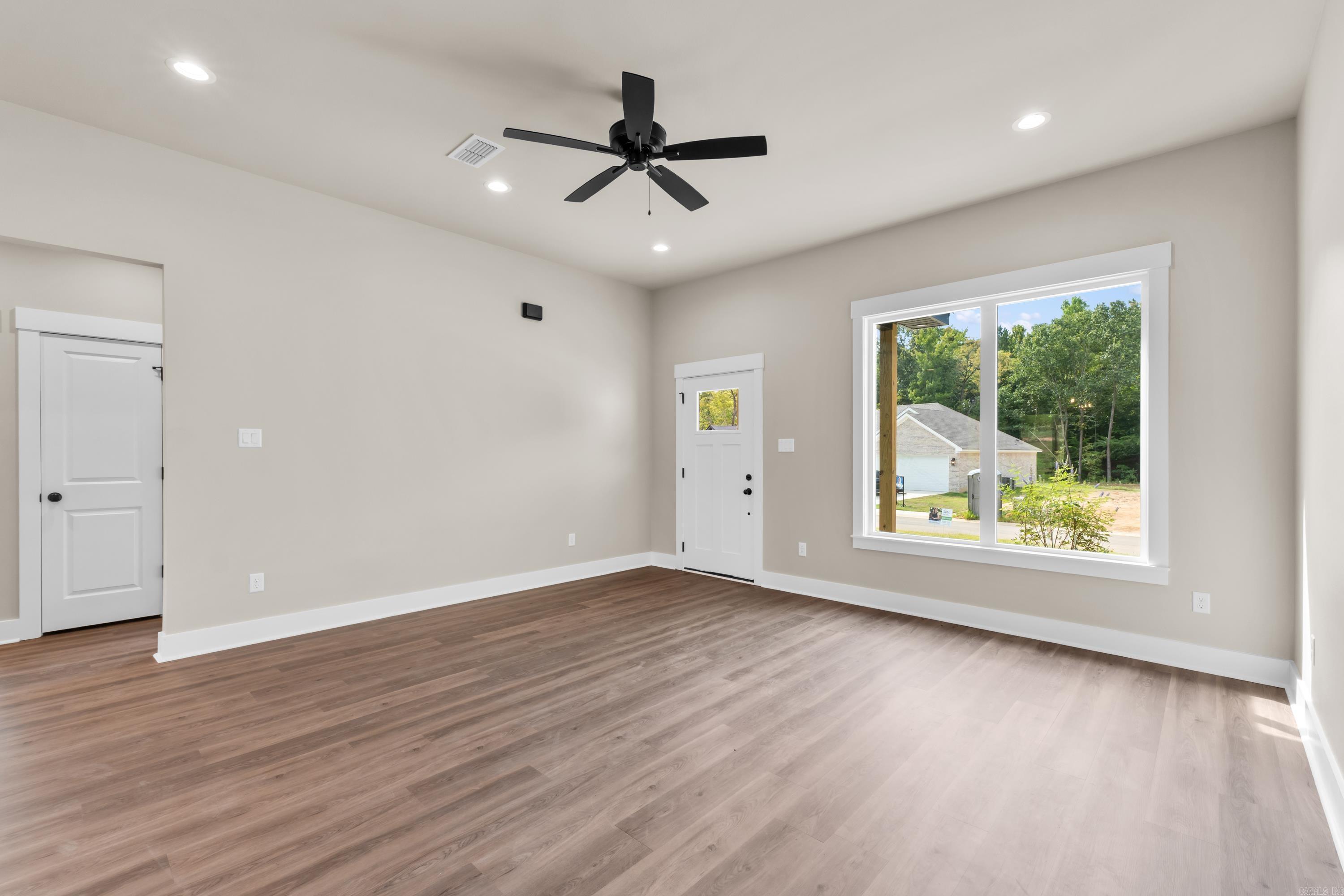 140 Southridge Boulevard Property Photo 5