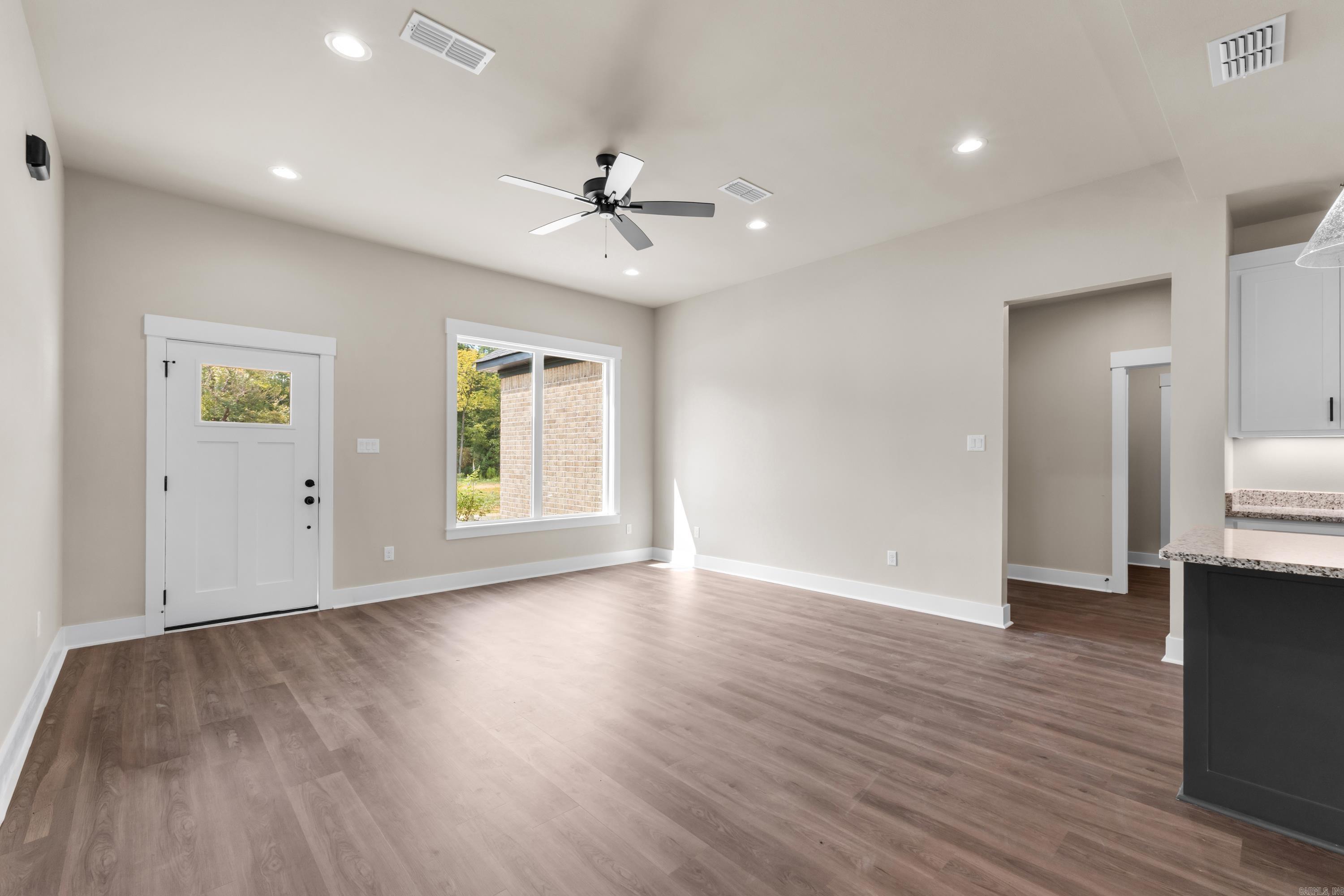 140 Southridge Boulevard Property Photo 6