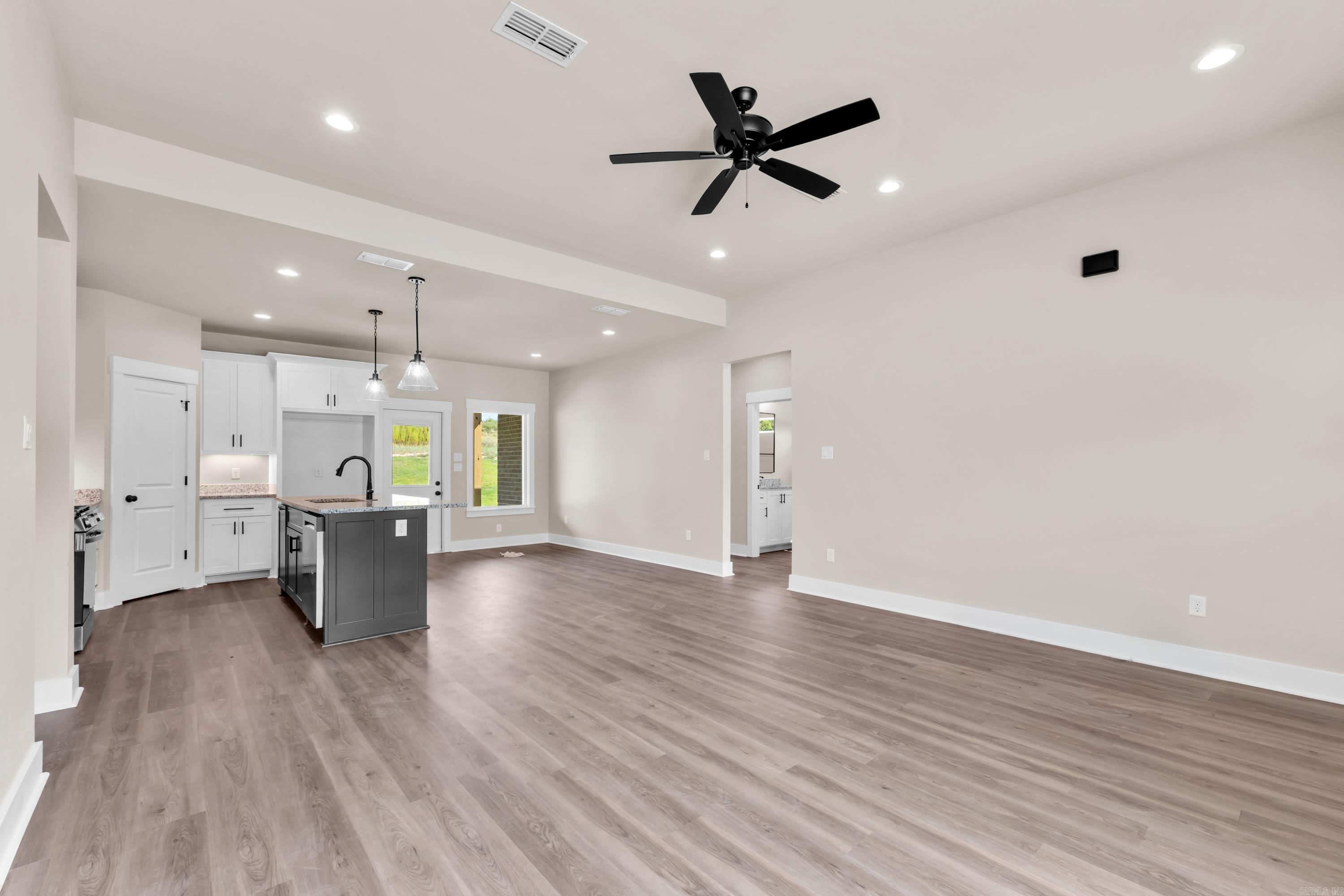 140 Southridge Boulevard Property Photo 7
