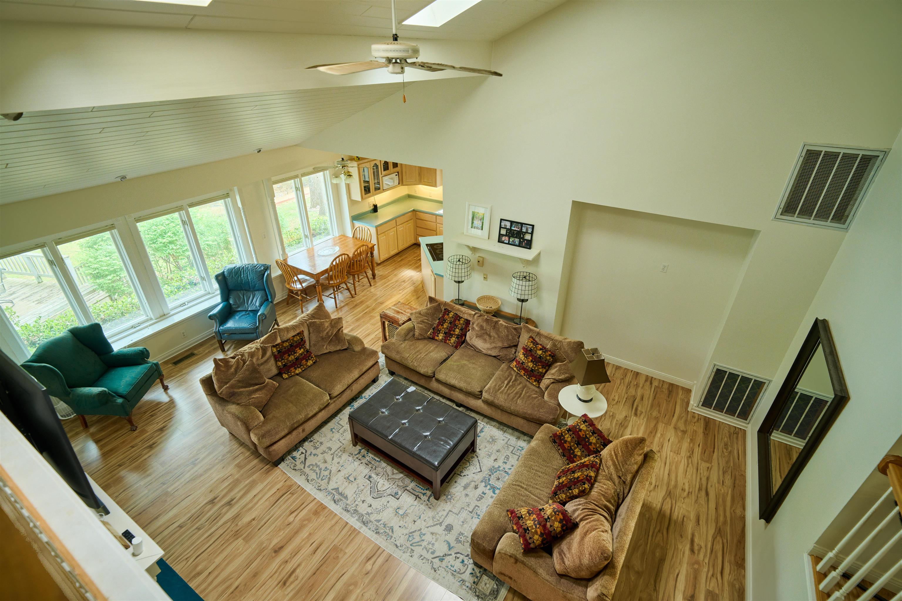 12 Winnebago Ter Property Photo 15