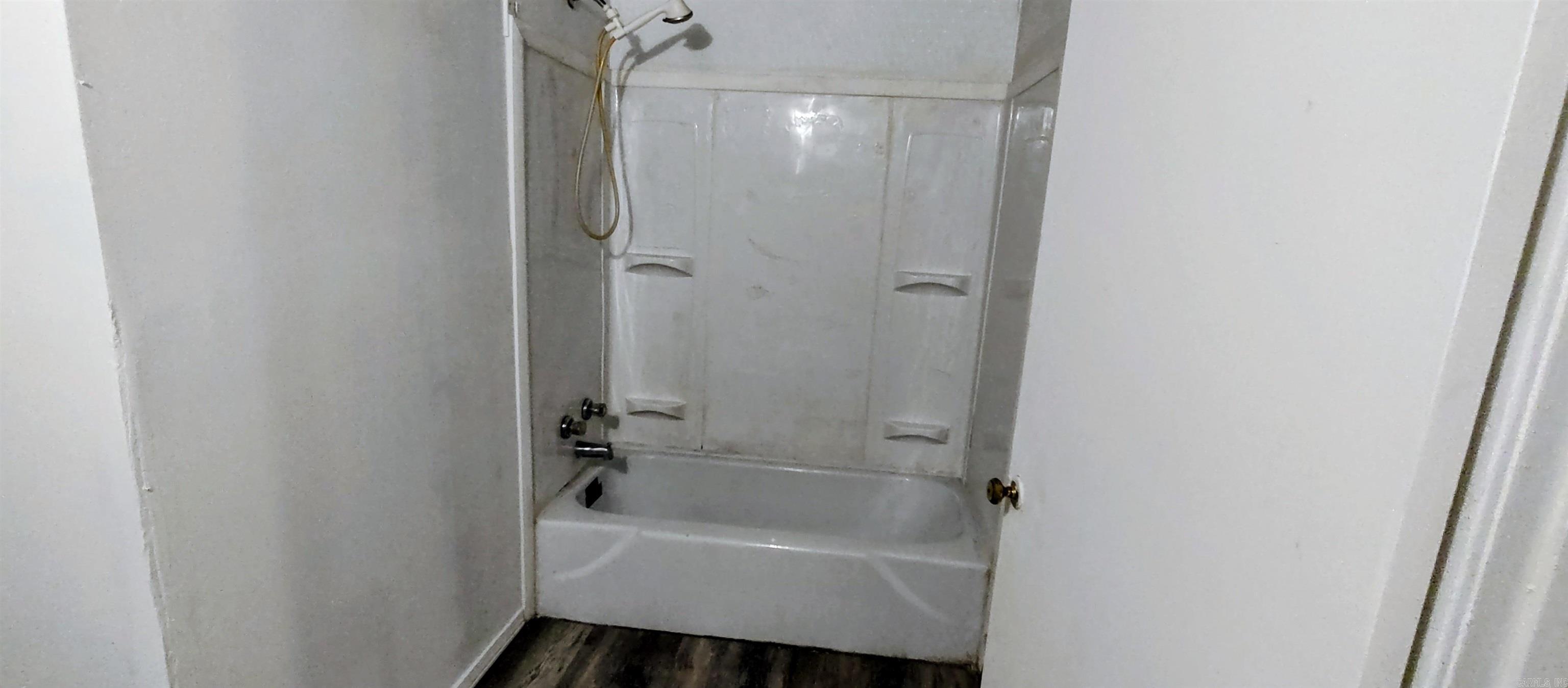 516 Oxford Property Photo 20