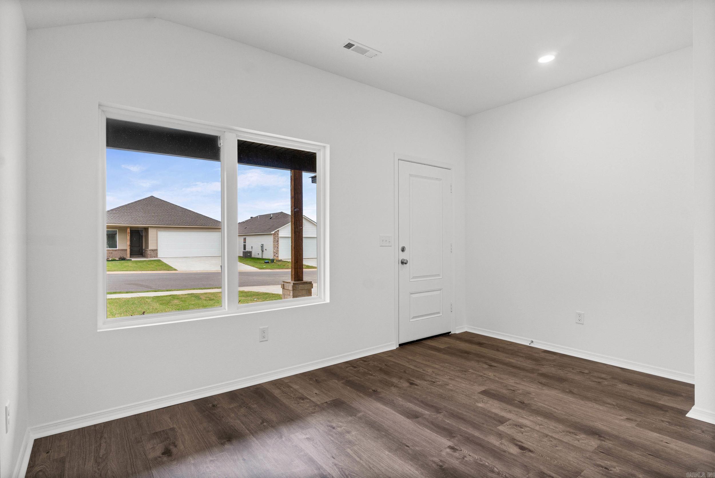 1601 Rambling Brook Drive Property Photo 6