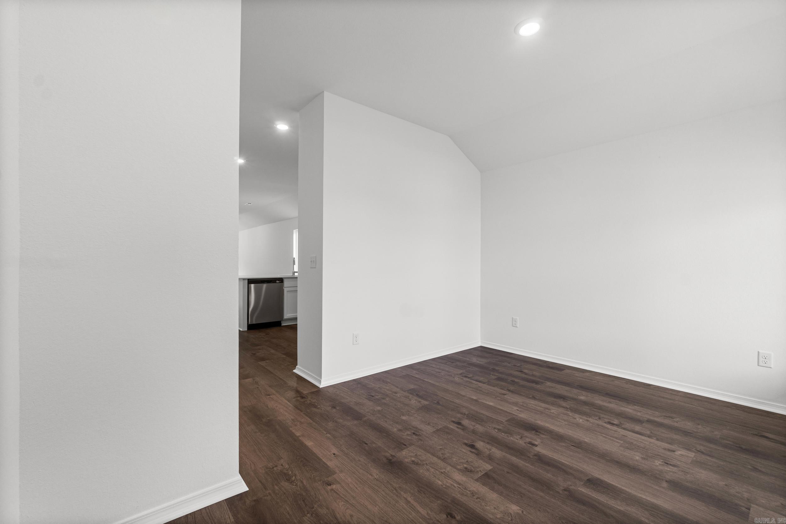 1601 Rambling Brook Drive Property Photo 8