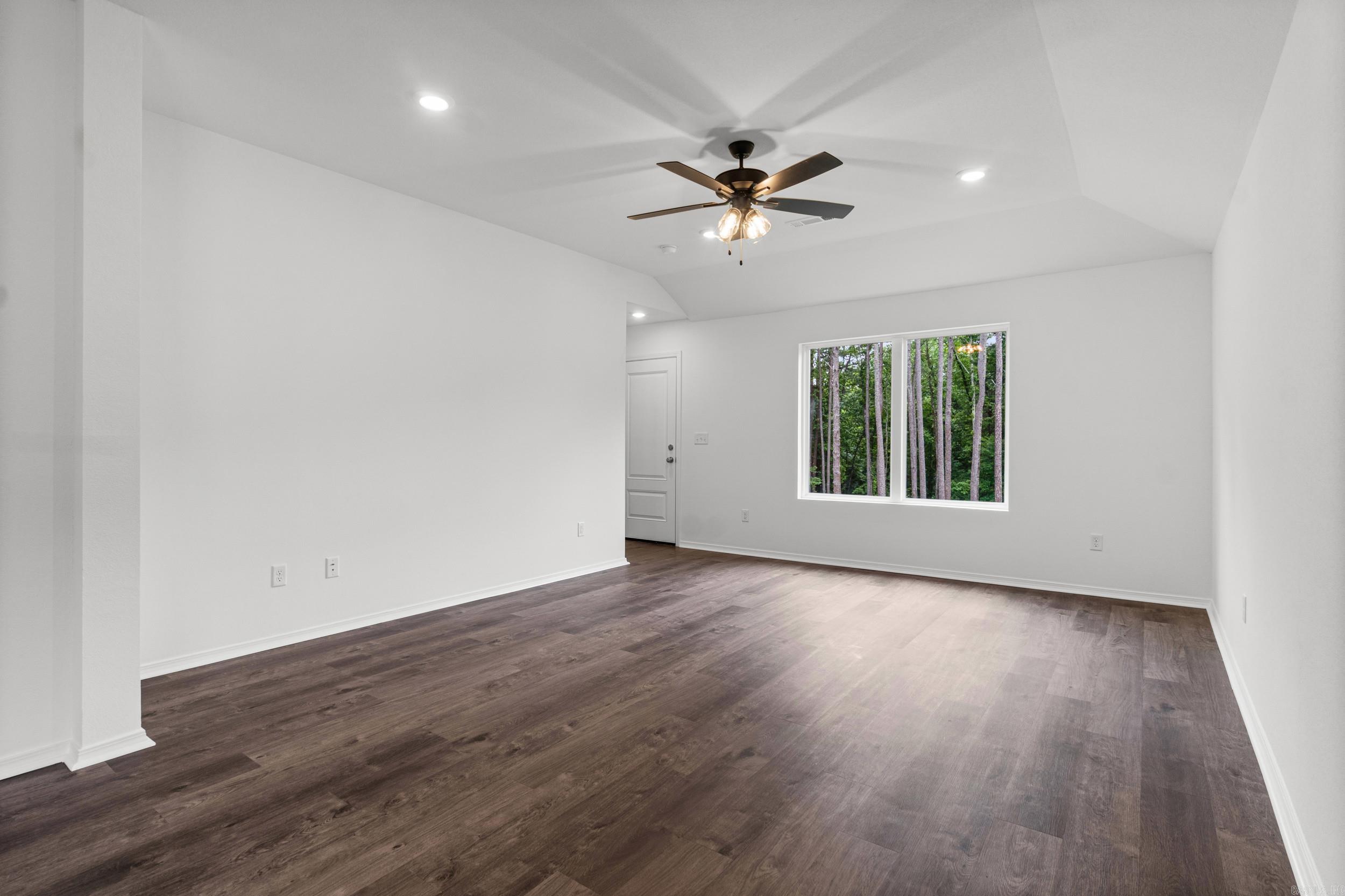 1601 Rambling Brook Drive Property Photo 14