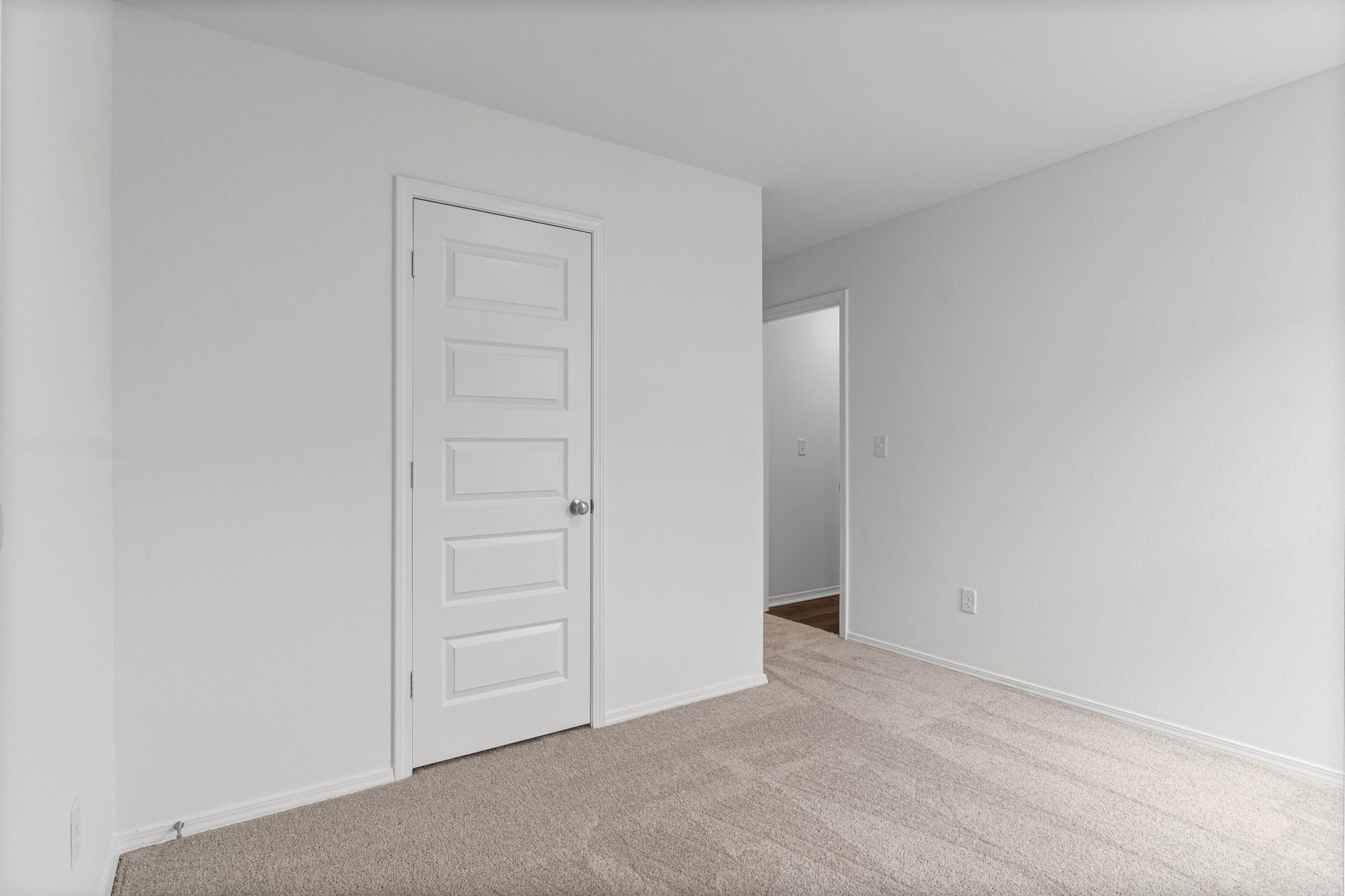 1601 Rambling Brook Drive Property Photo 23