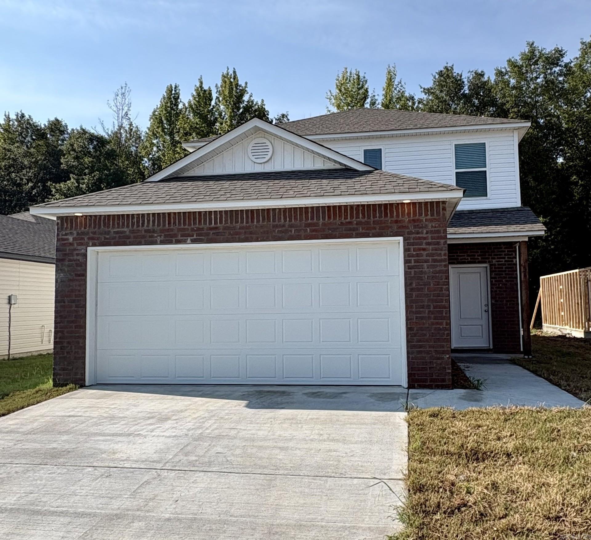 138 Jonathan Drive Property Photo 1