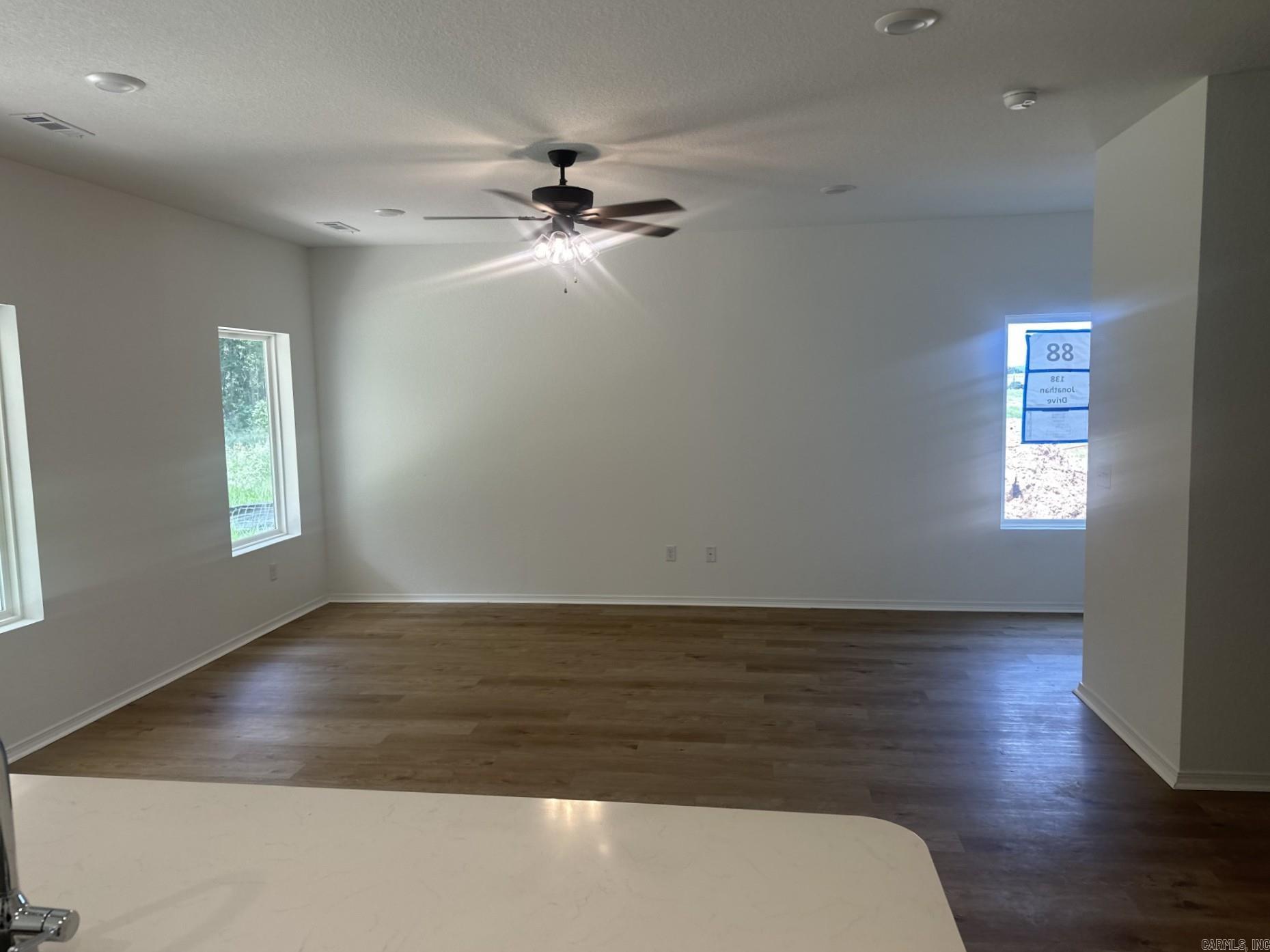 138 Jonathan Drive Property Photo 8