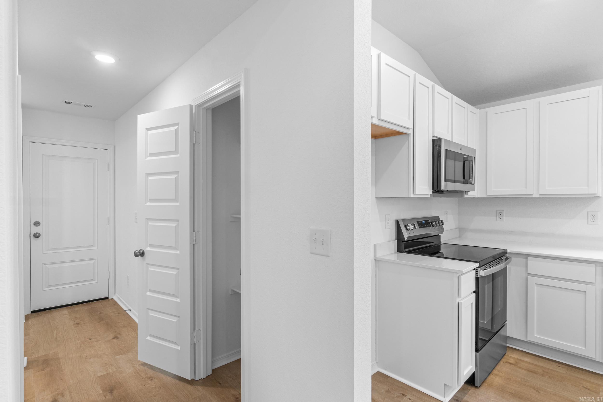 142 Jonathan Drive Property Photo 15