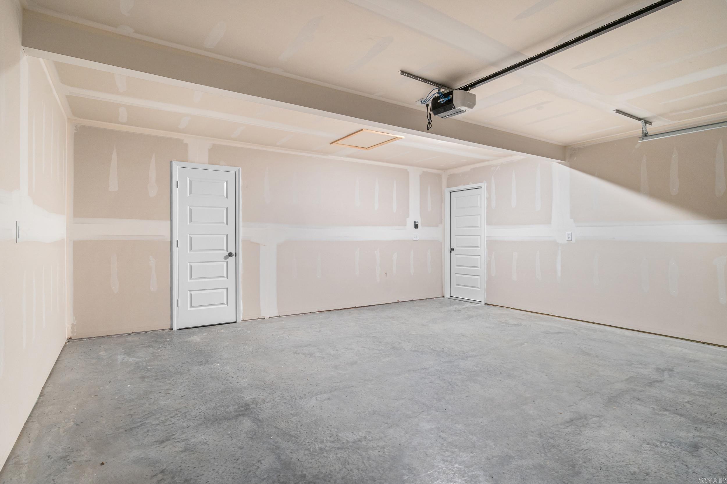 142 Jonathan Drive Property Photo 29