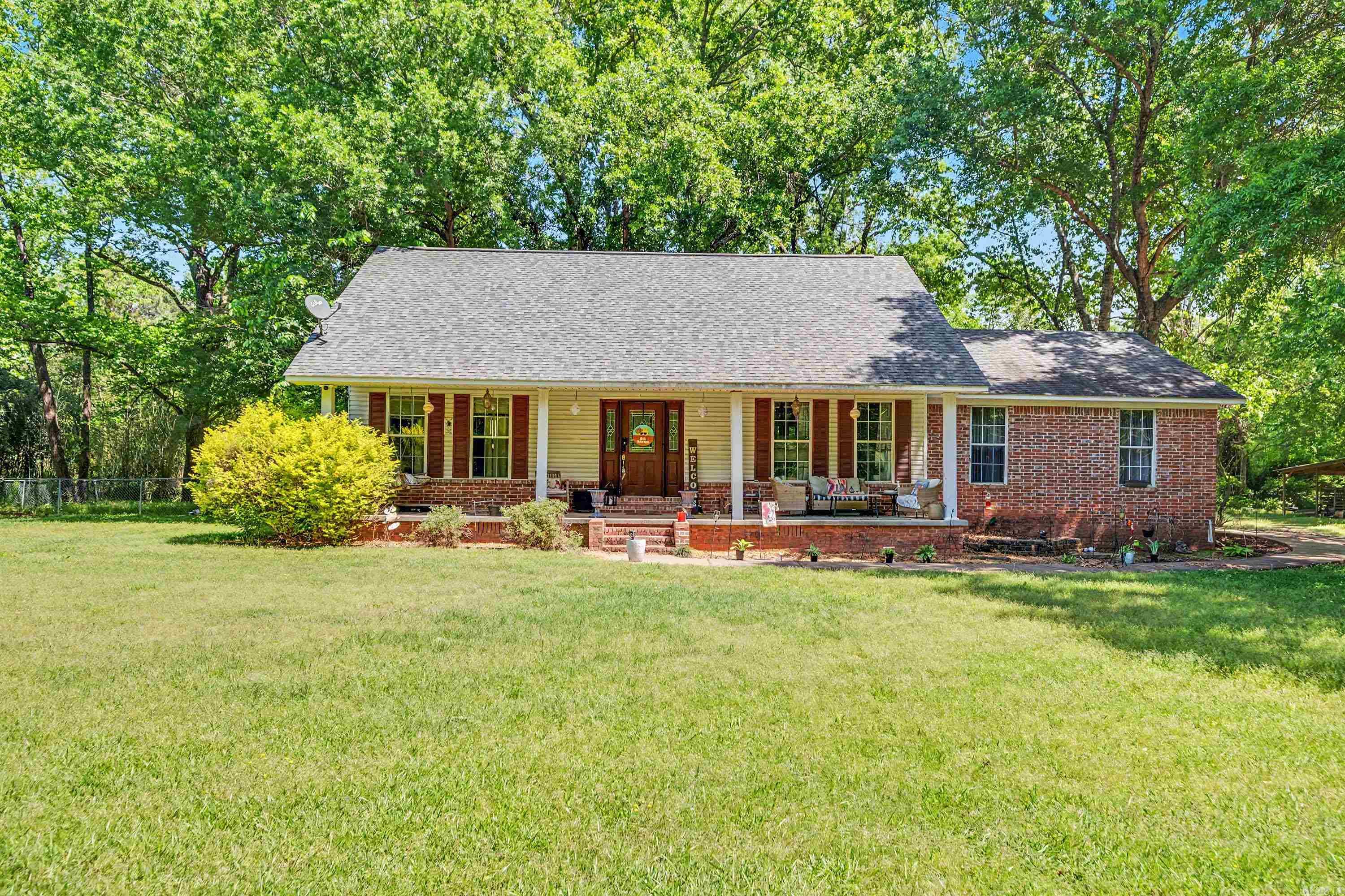 12 Wintercreek Drive Property Photo 1