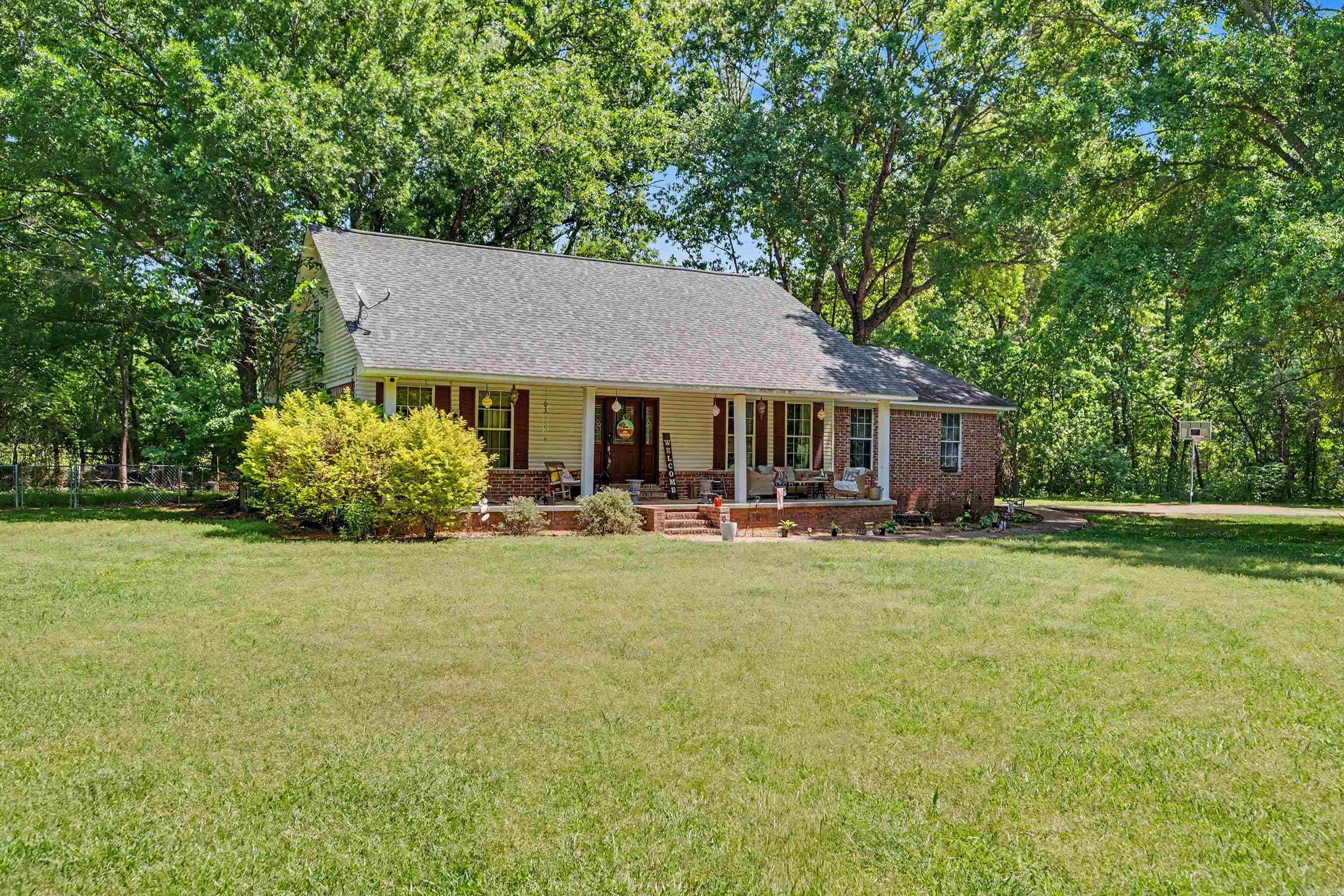 12 Wintercreek Drive Property Photo 4