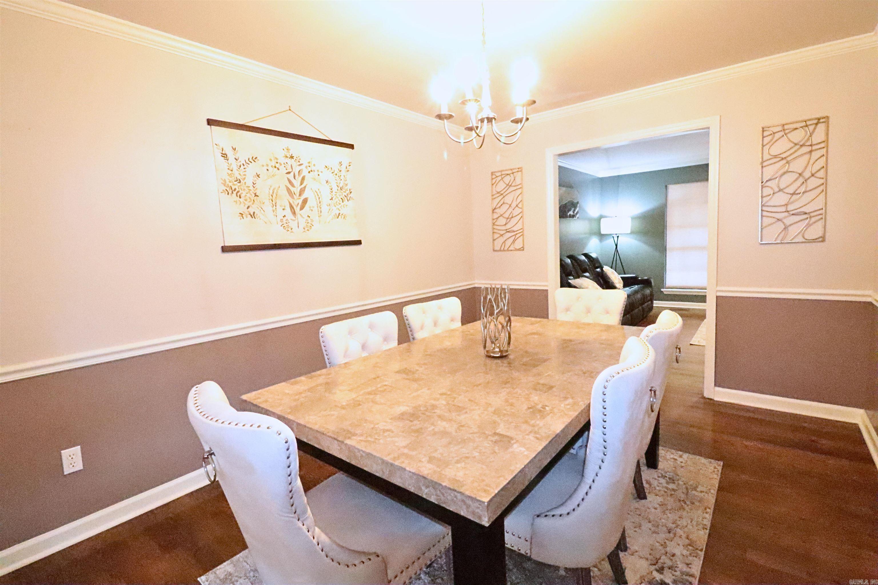 8719 Boulder Lane Property Photo 10