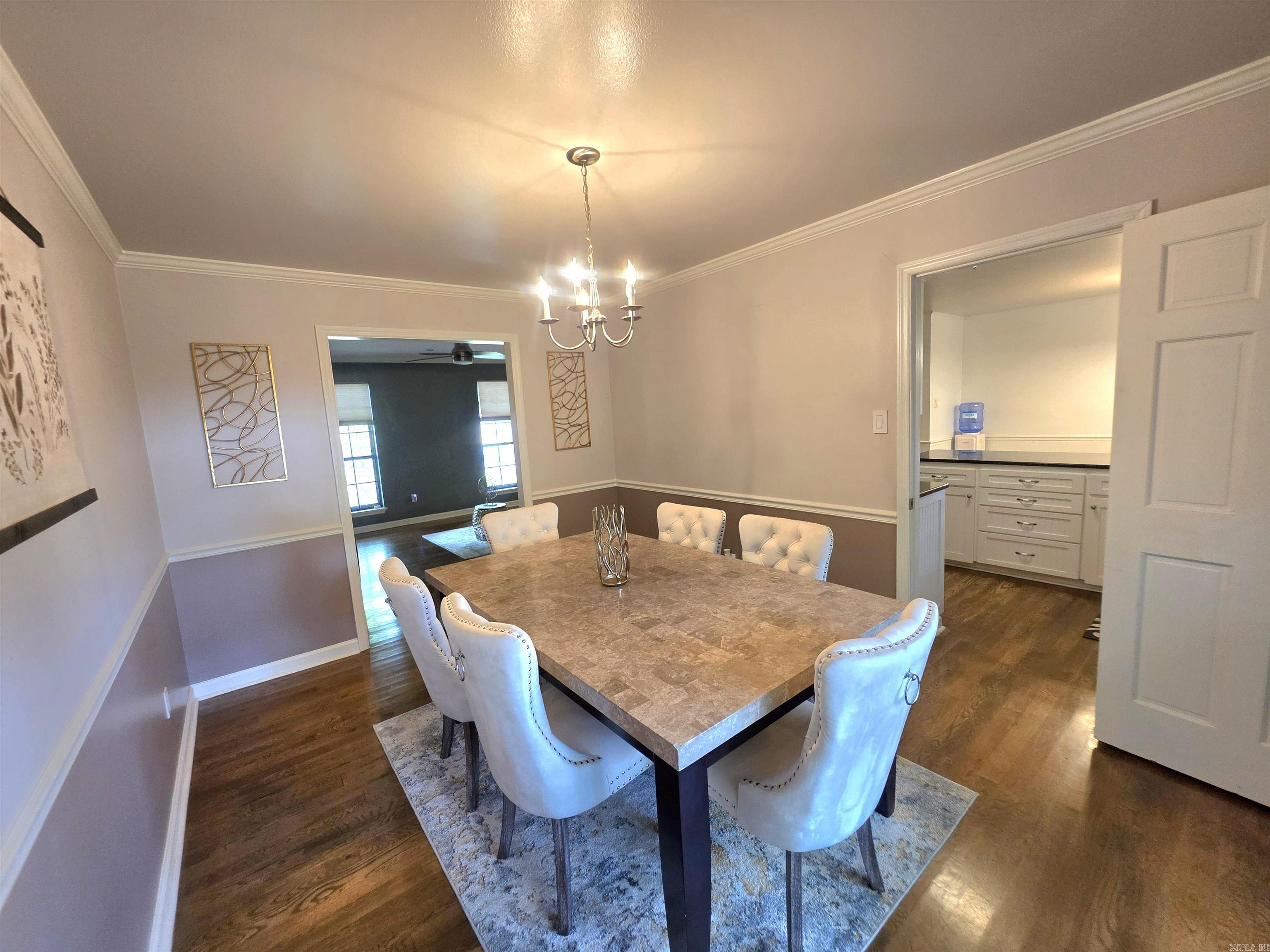 8719 Boulder Lane Property Photo 13