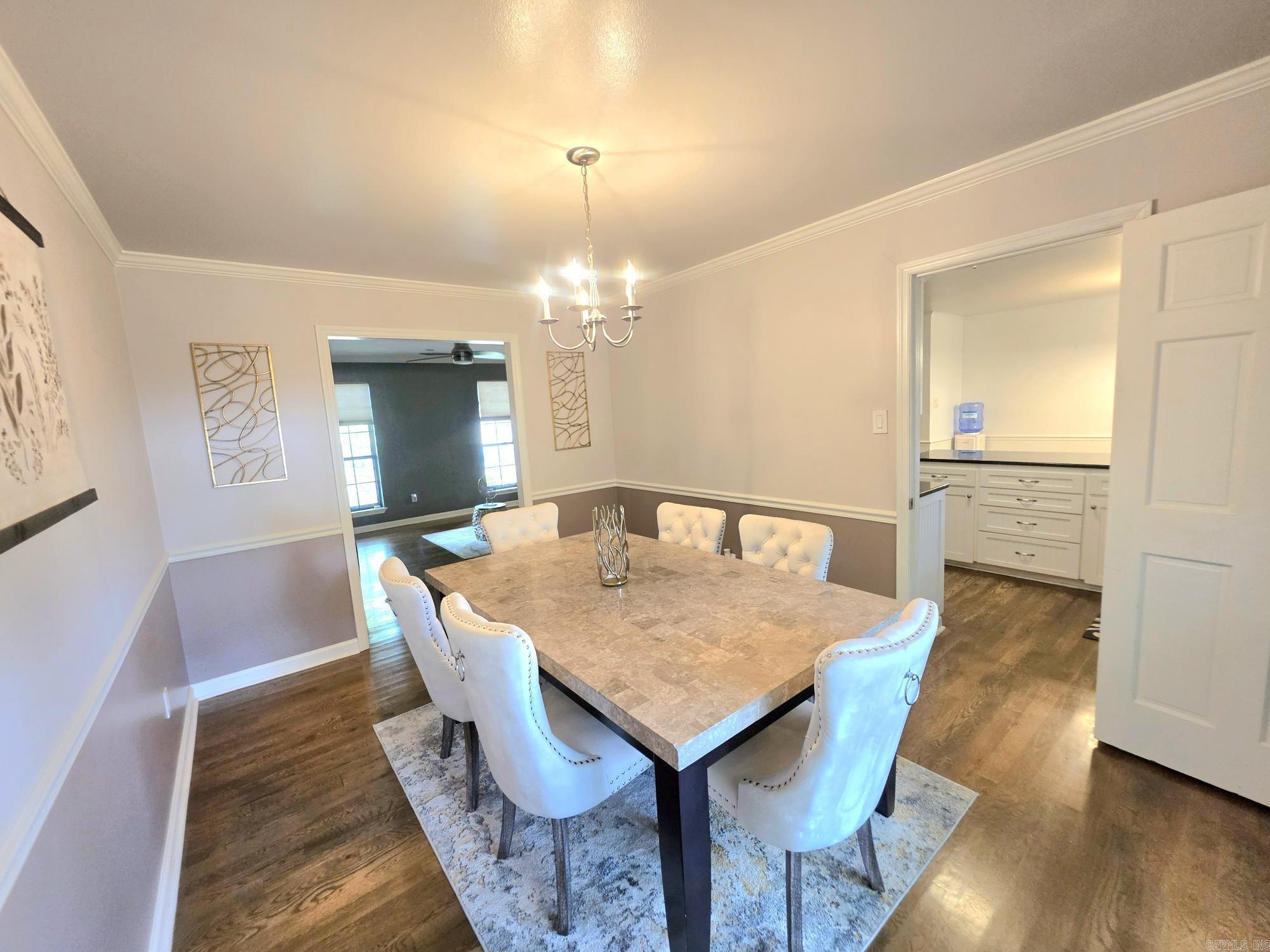 8719 Boulder Lane Property Photo 14