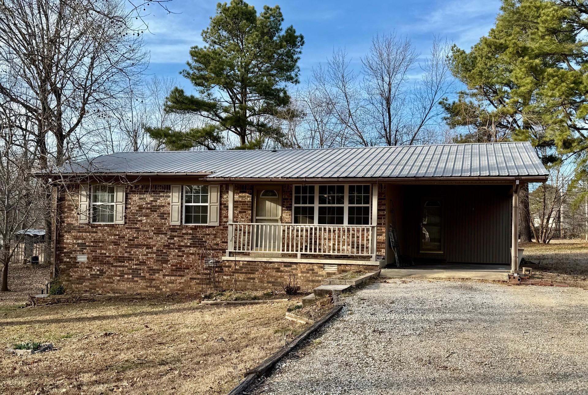 2187 Seagraves Road Property Photo 1