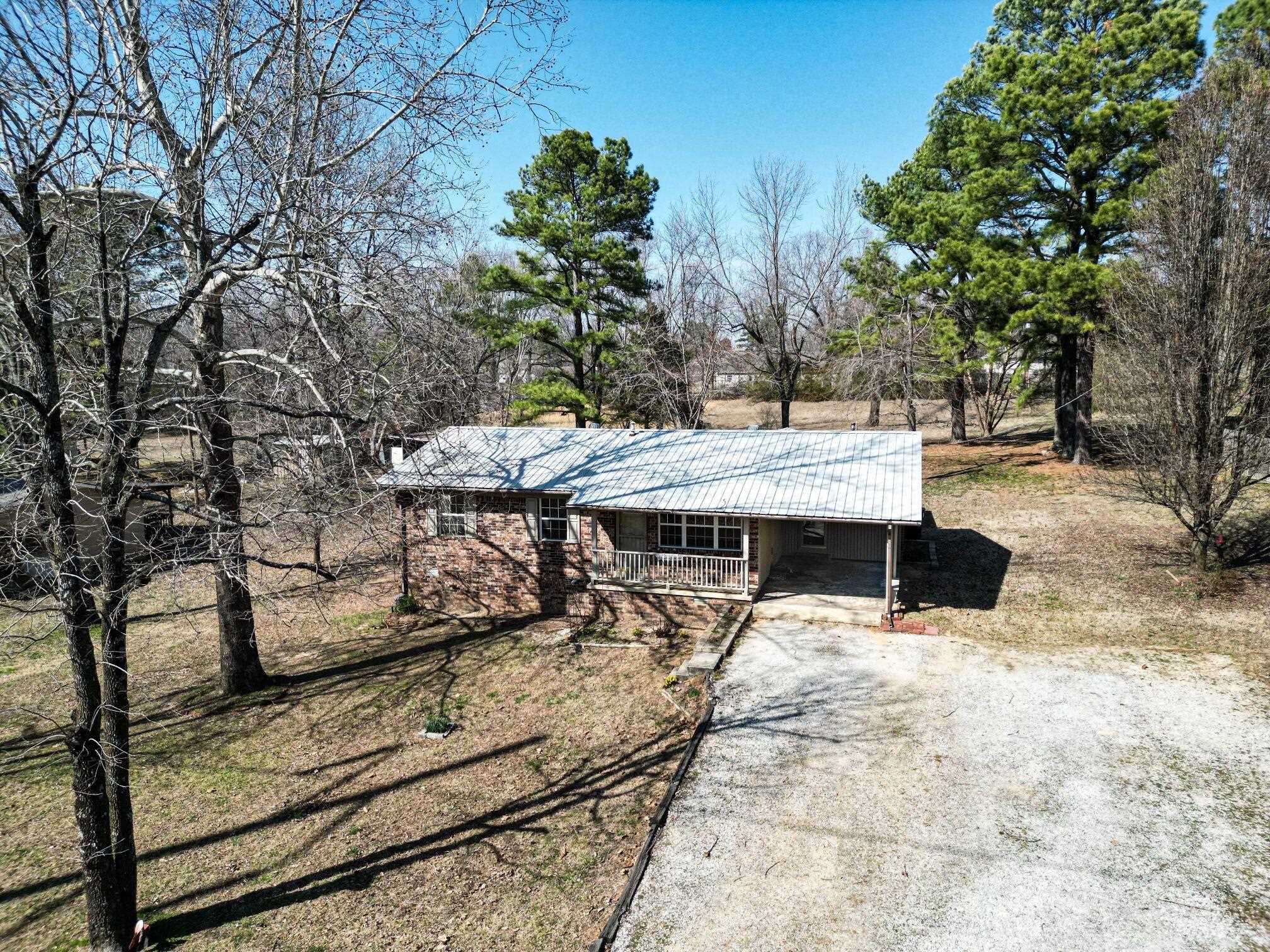 2187 Seagraves Road Property Photo 10