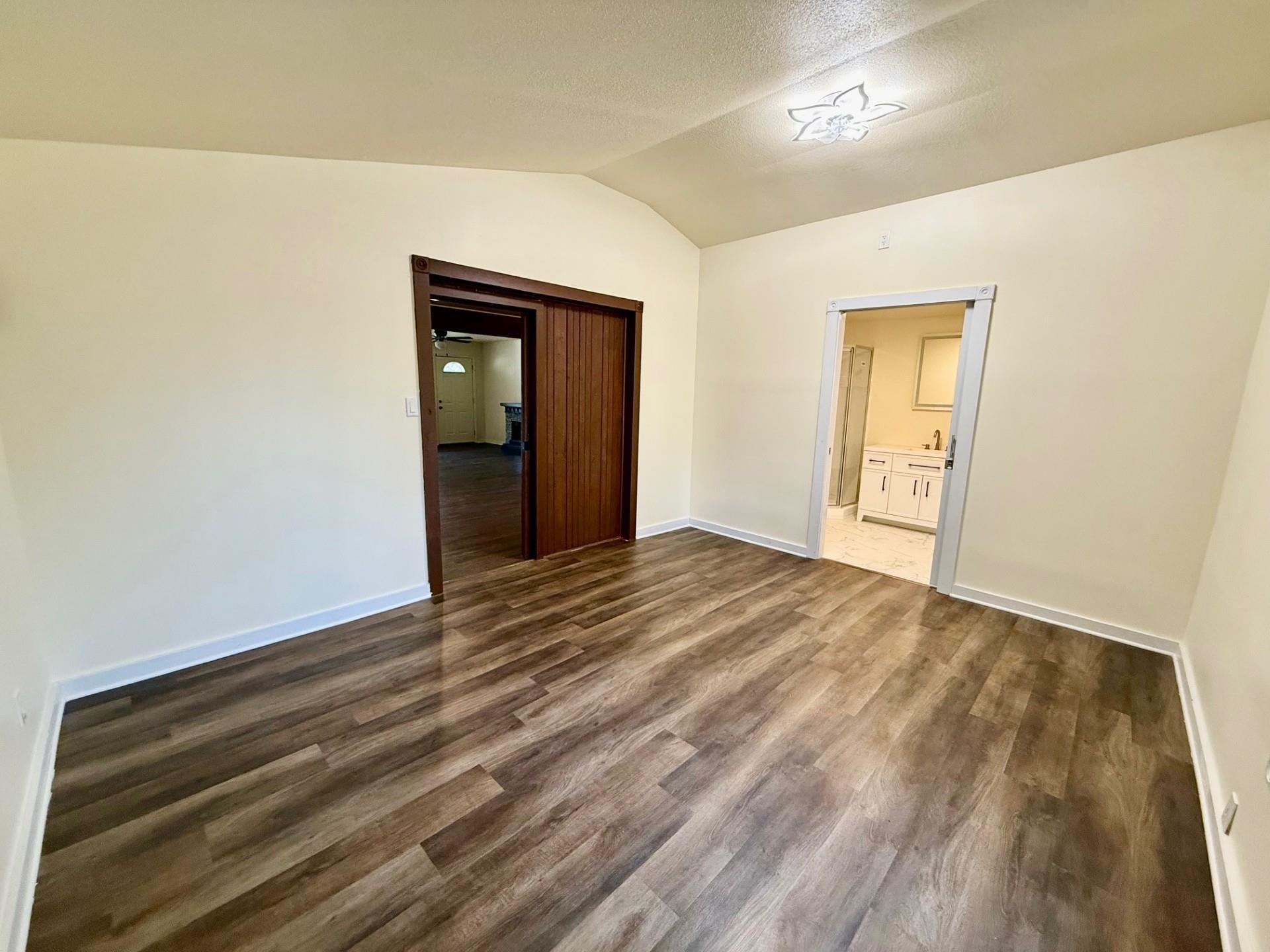 2187 Seagraves Road Property Photo 15