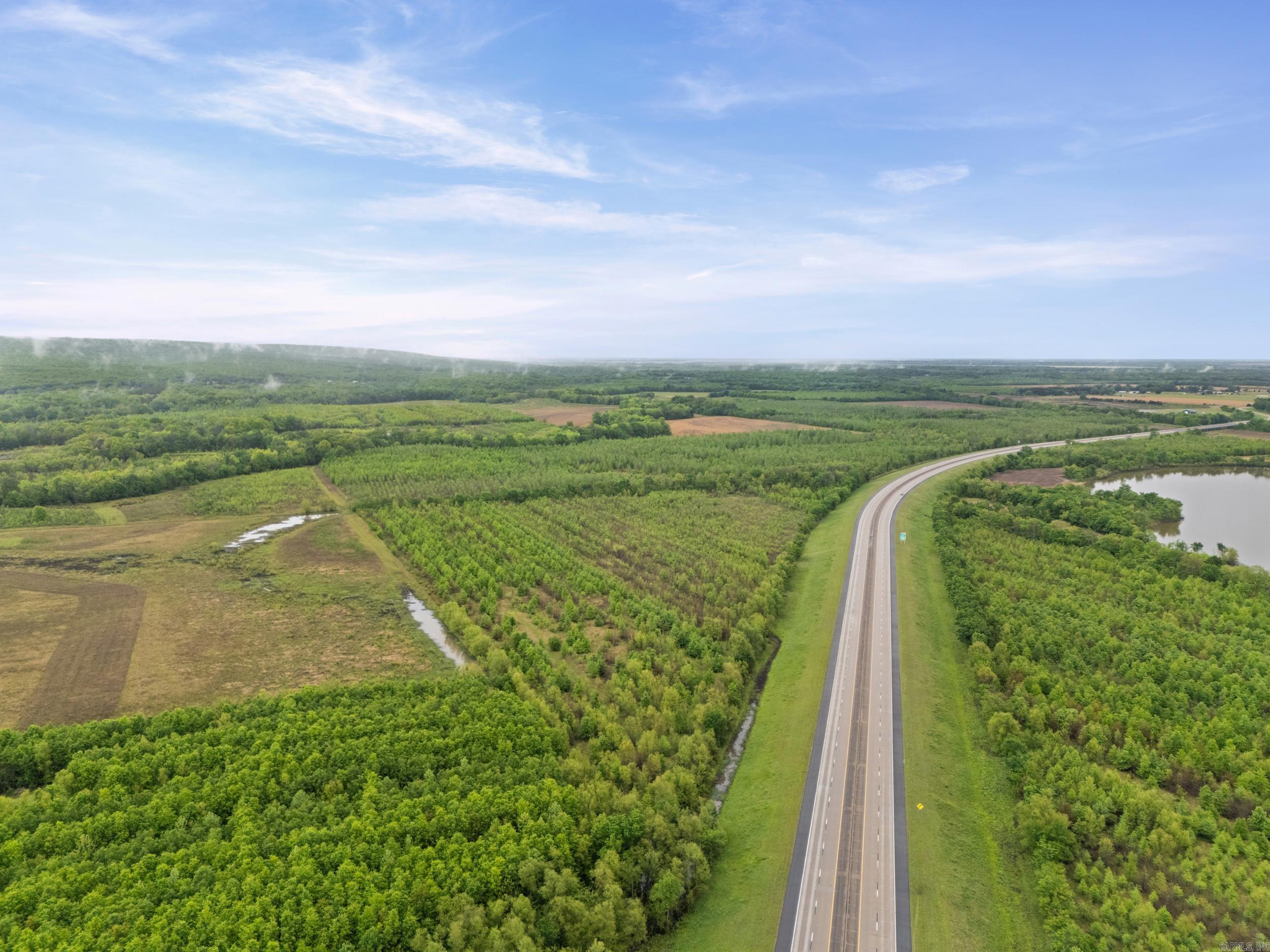 00 I-57 Property Photo 2