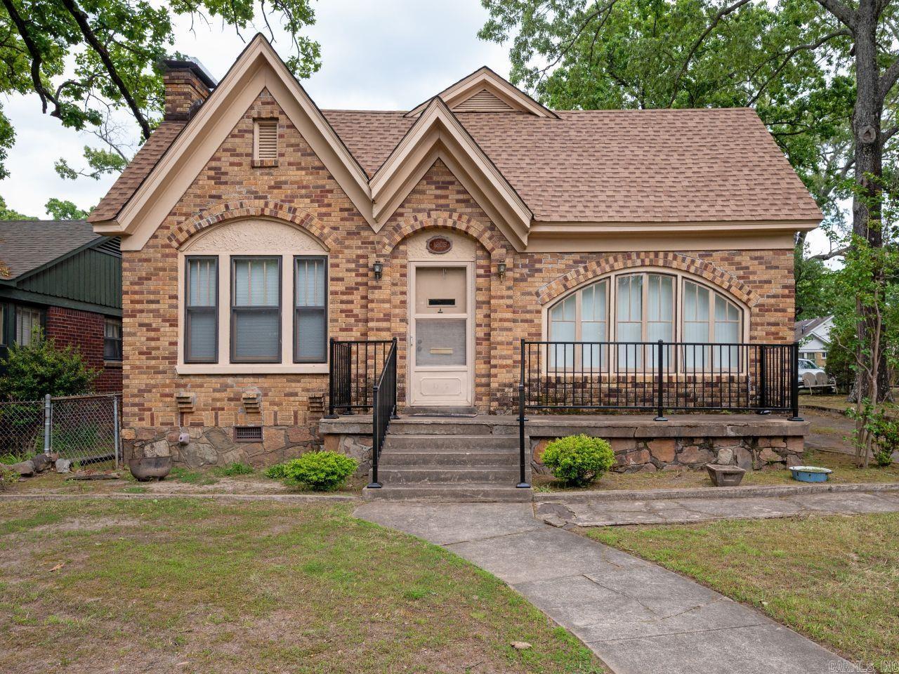 1305 Fair Park Blvd Property Photo 2