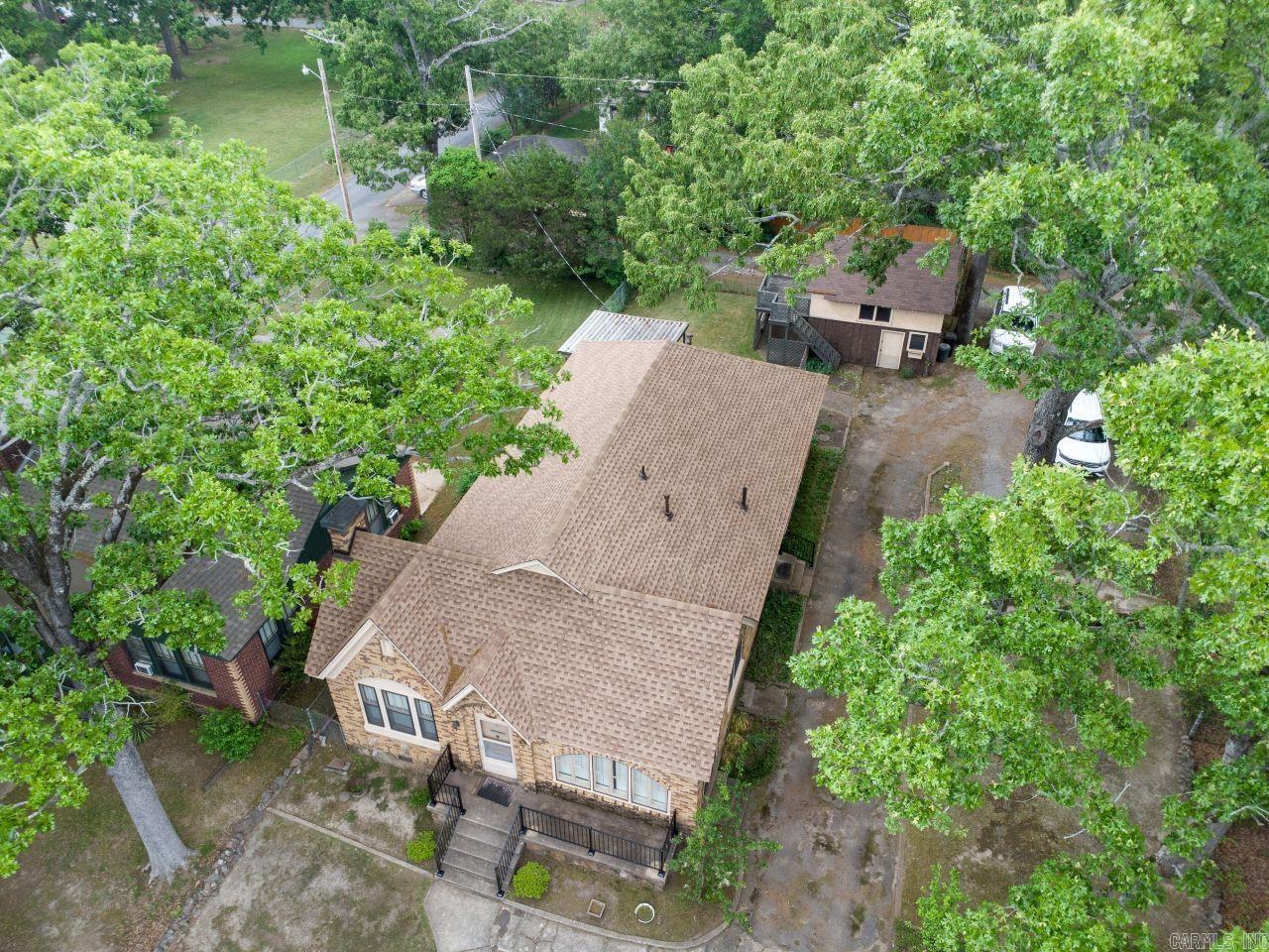 1305 Fair Park Blvd Property Photo 4