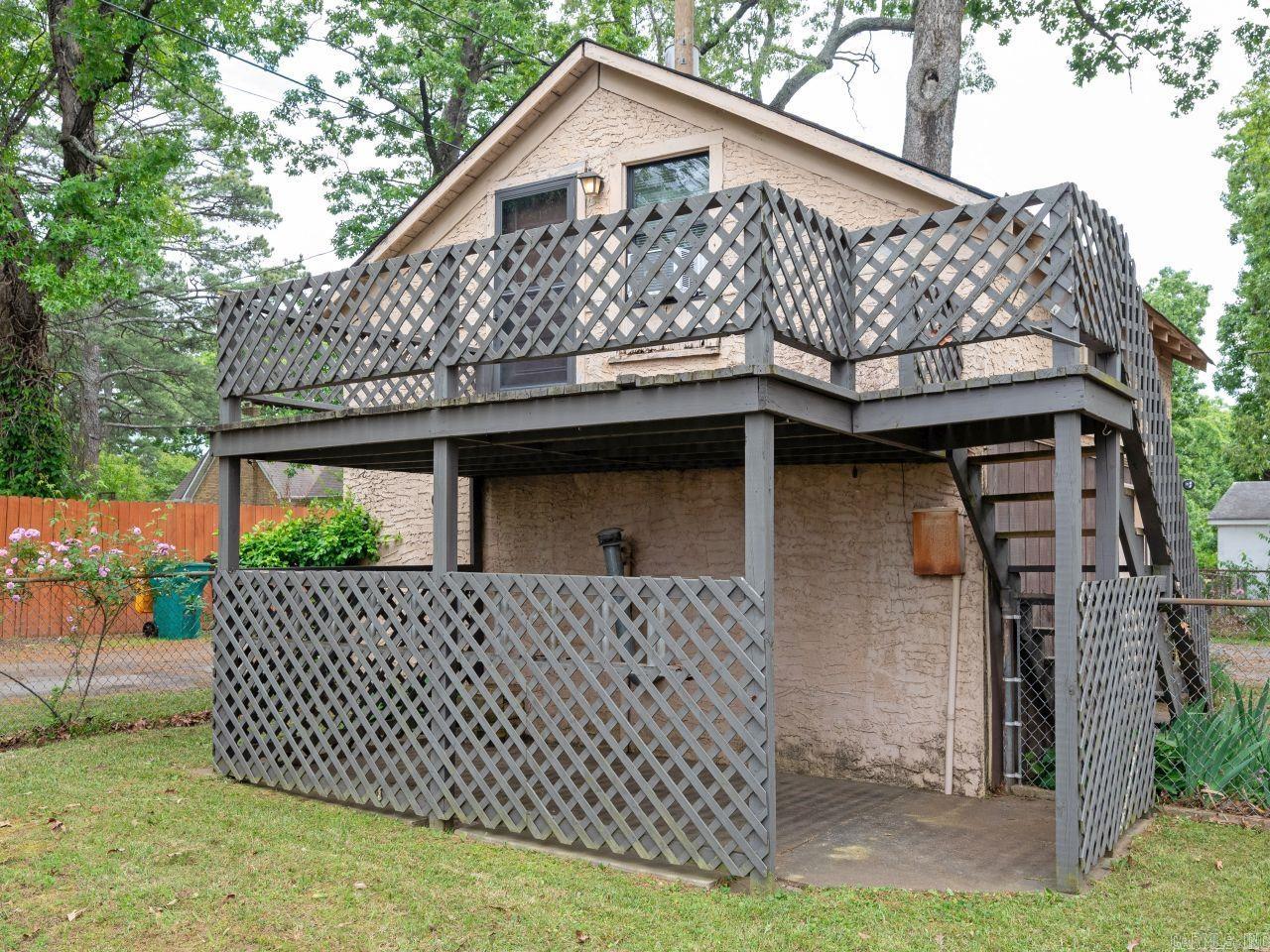 1305 Fair Park Blvd Property Photo 6