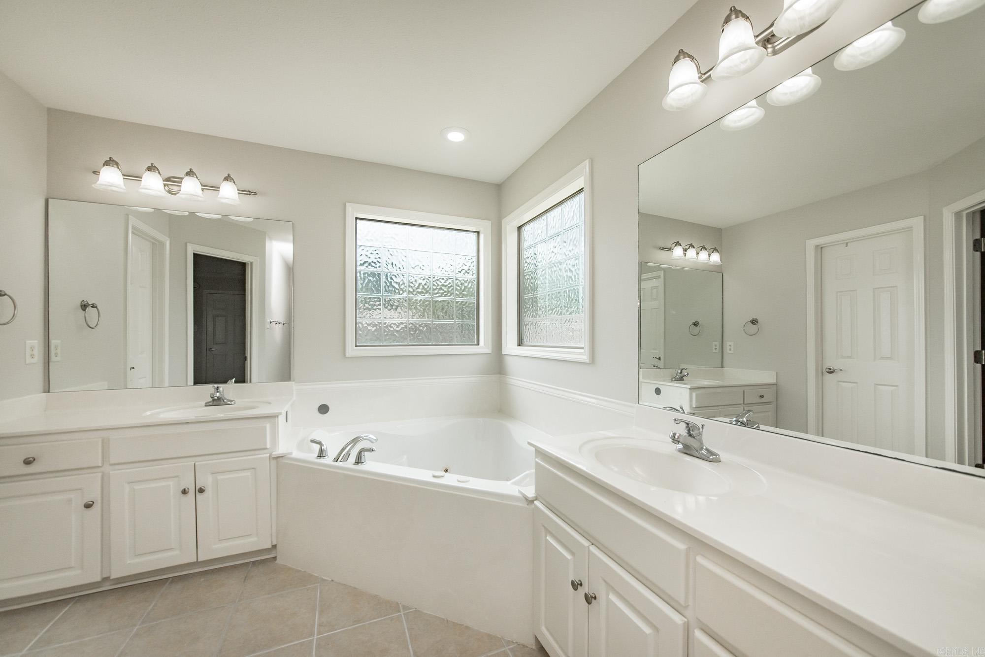 37 Mustang Drive Property Photo 12