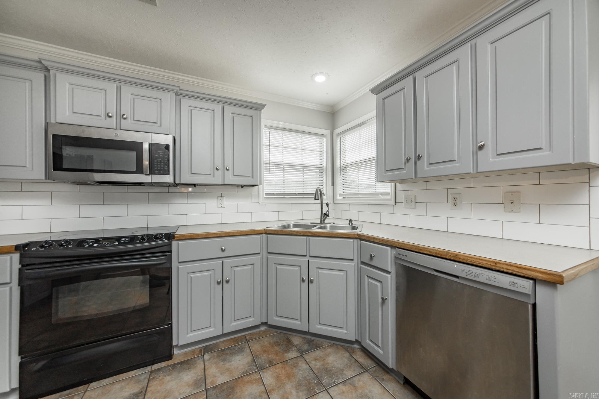 37 Mustang Drive Property Photo 25