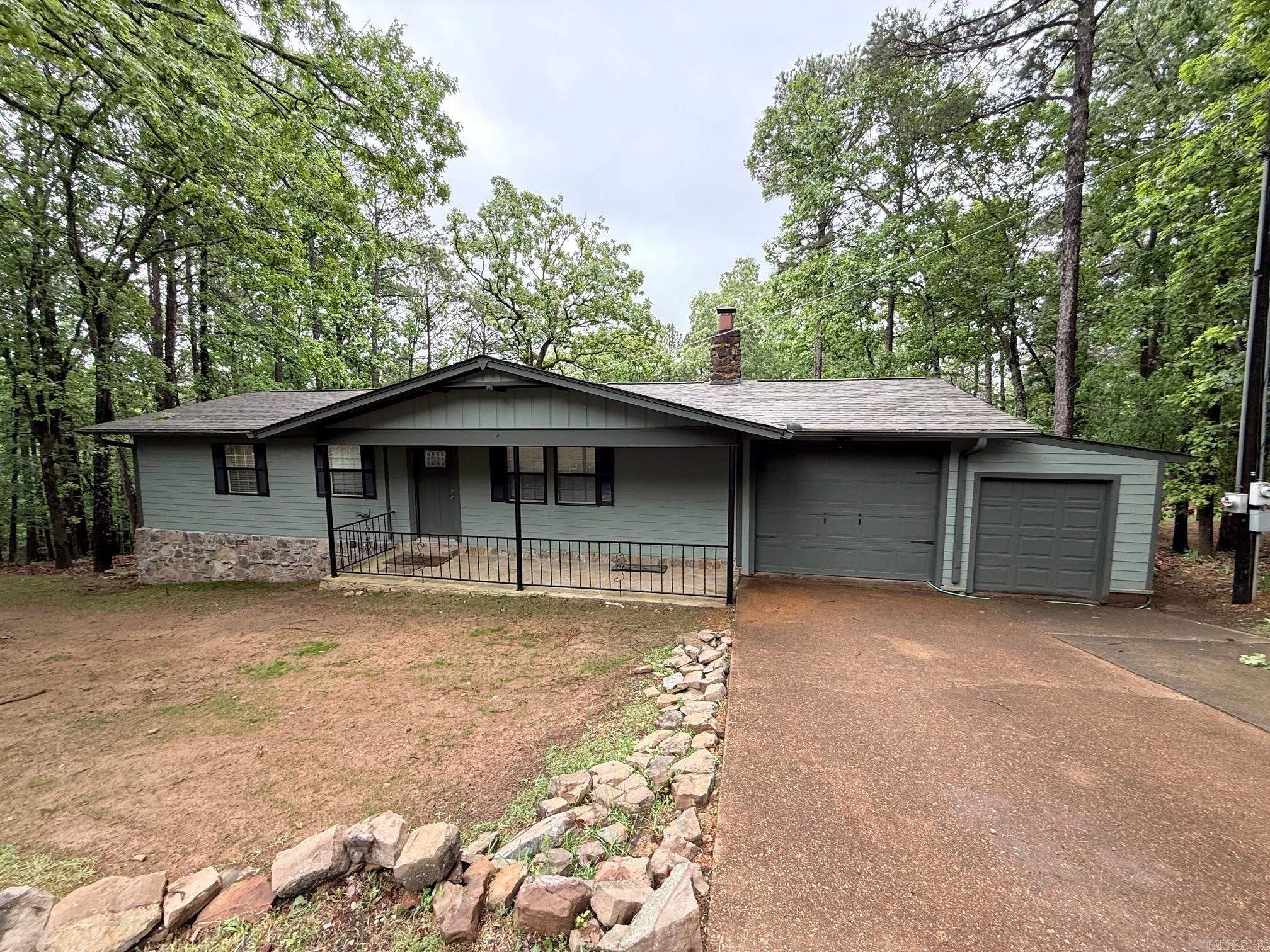 120 Cedar Valley Property Photo 1