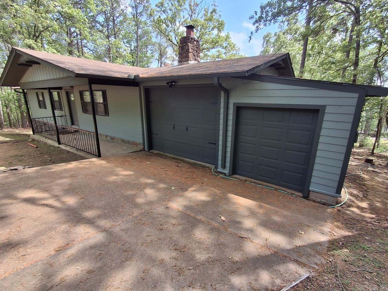 120 Cedar Valley Property Photo 2