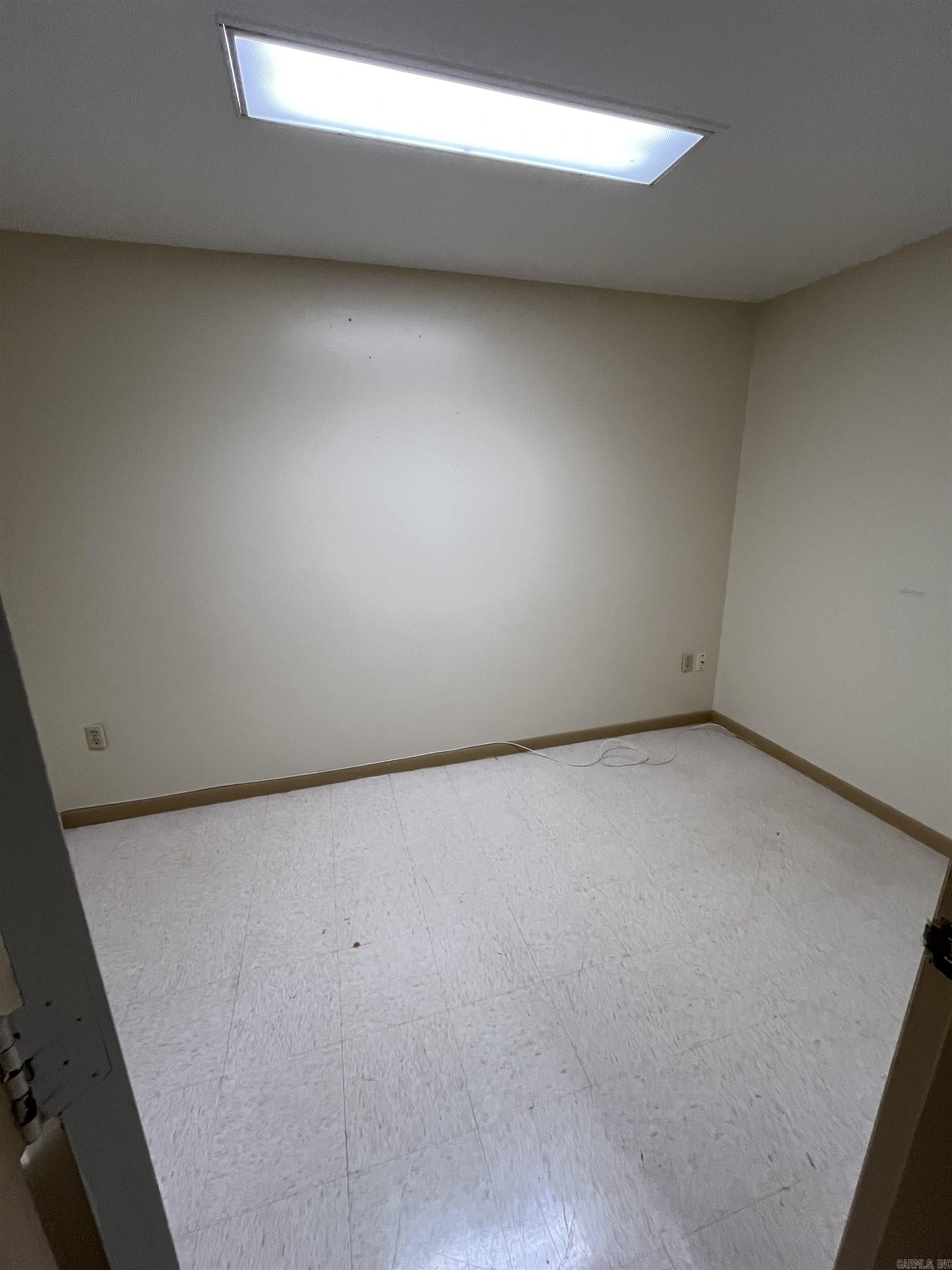 1529 S University Ave Property Photo 32