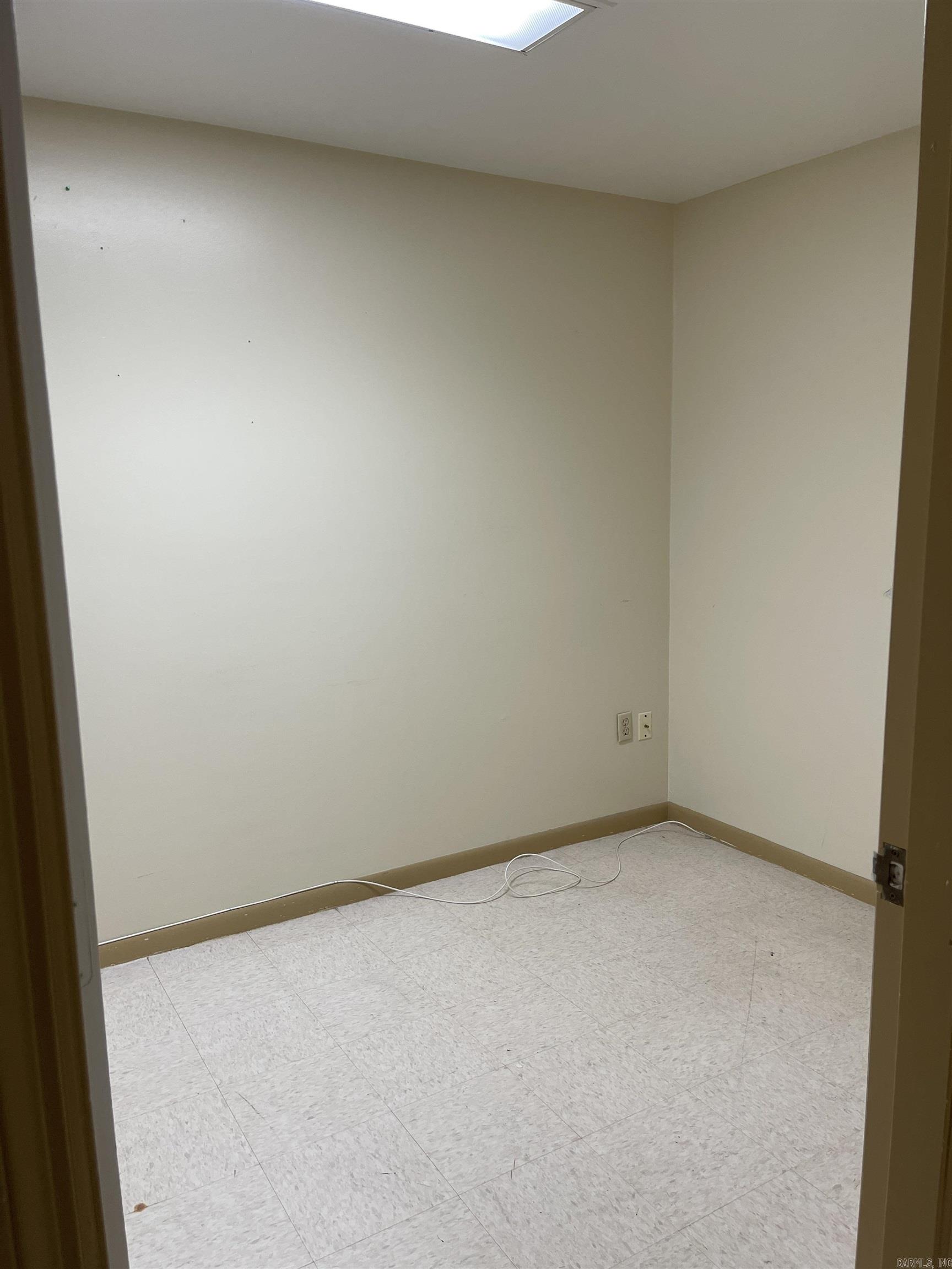 1529 S University Ave Property Photo 33