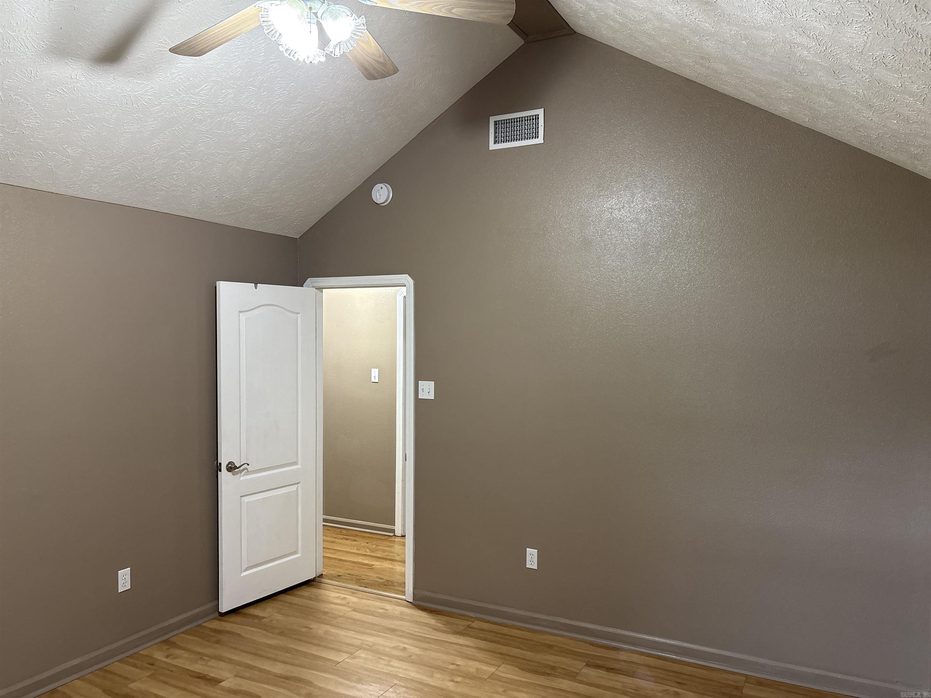 1660 Nighthawk Circle Property Photo 19
