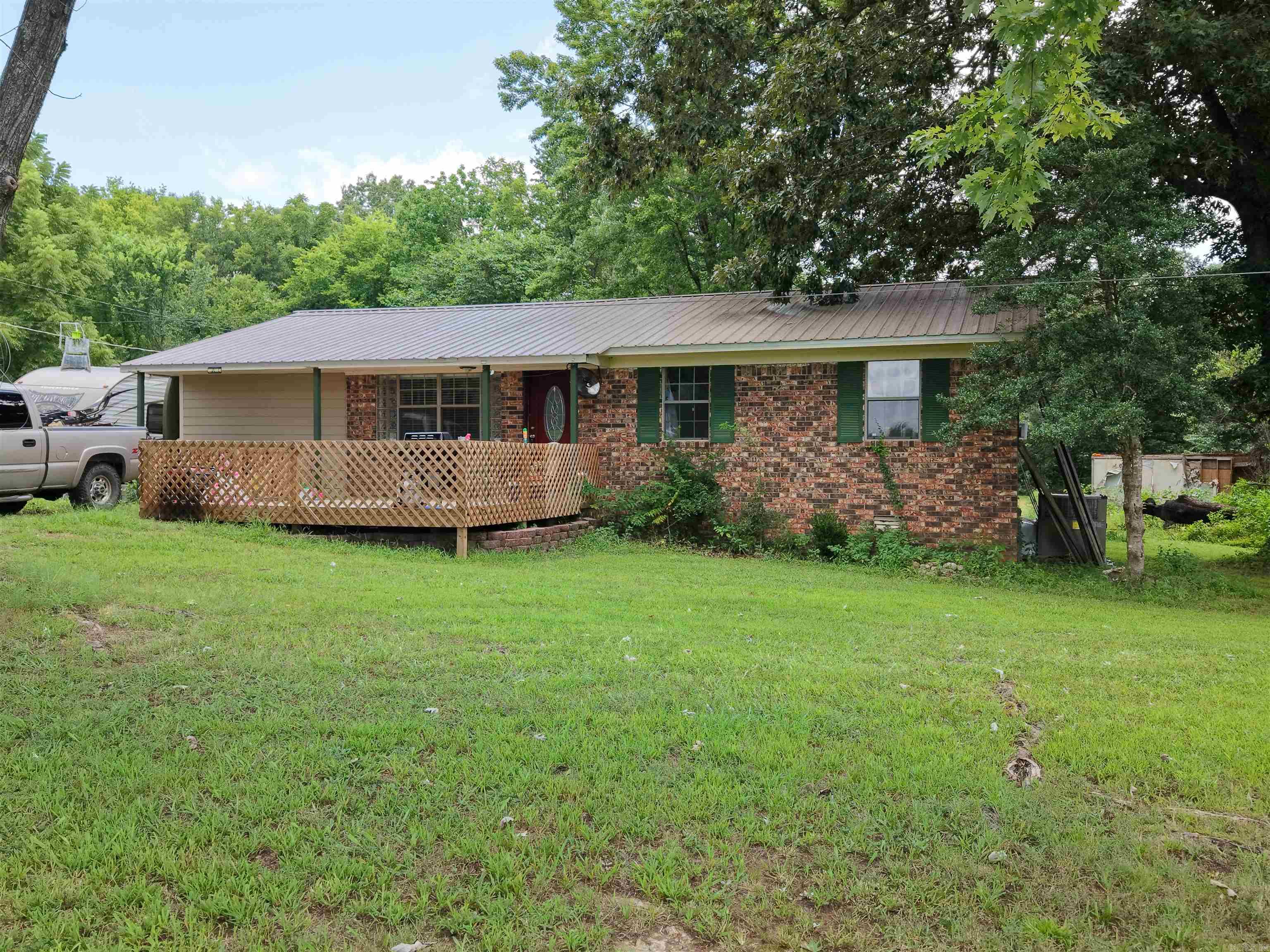 1981 Bellview Road Property Photo 3