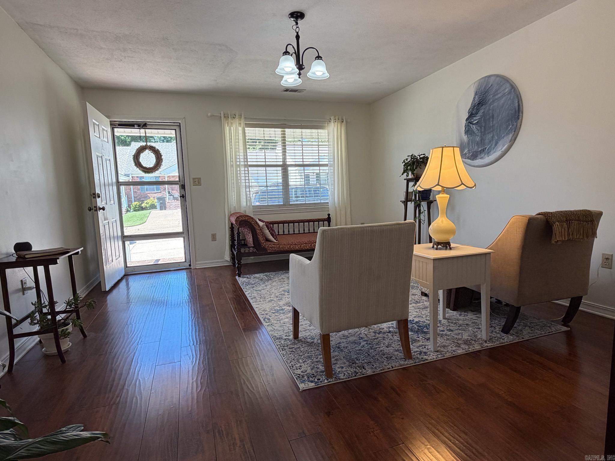 2619 Oak Meadow Place Property Photo 3