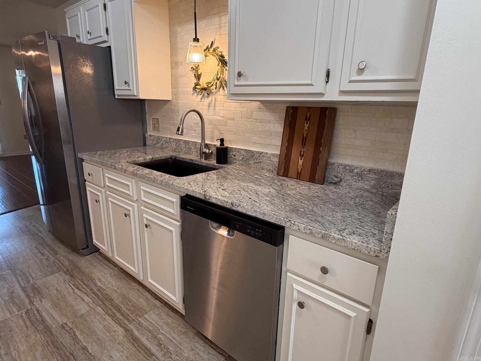 2619 Oak Meadow Place Property Photo 6