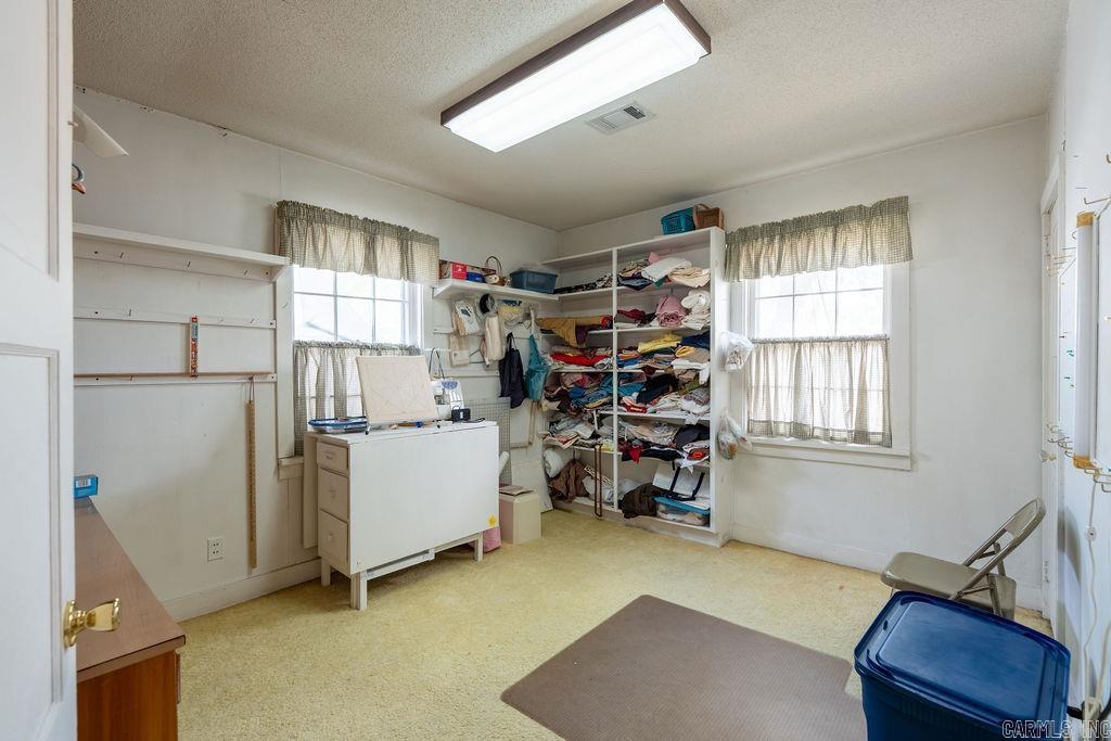 404 W Curran Street Property Photo 31
