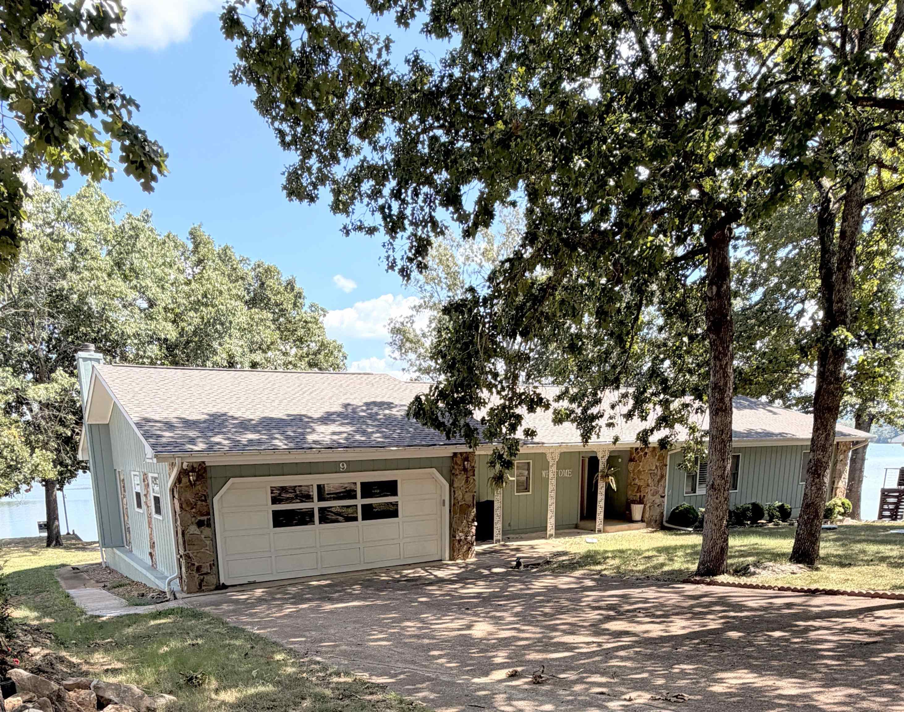 9 Keosauqua Drive Property Photo 1