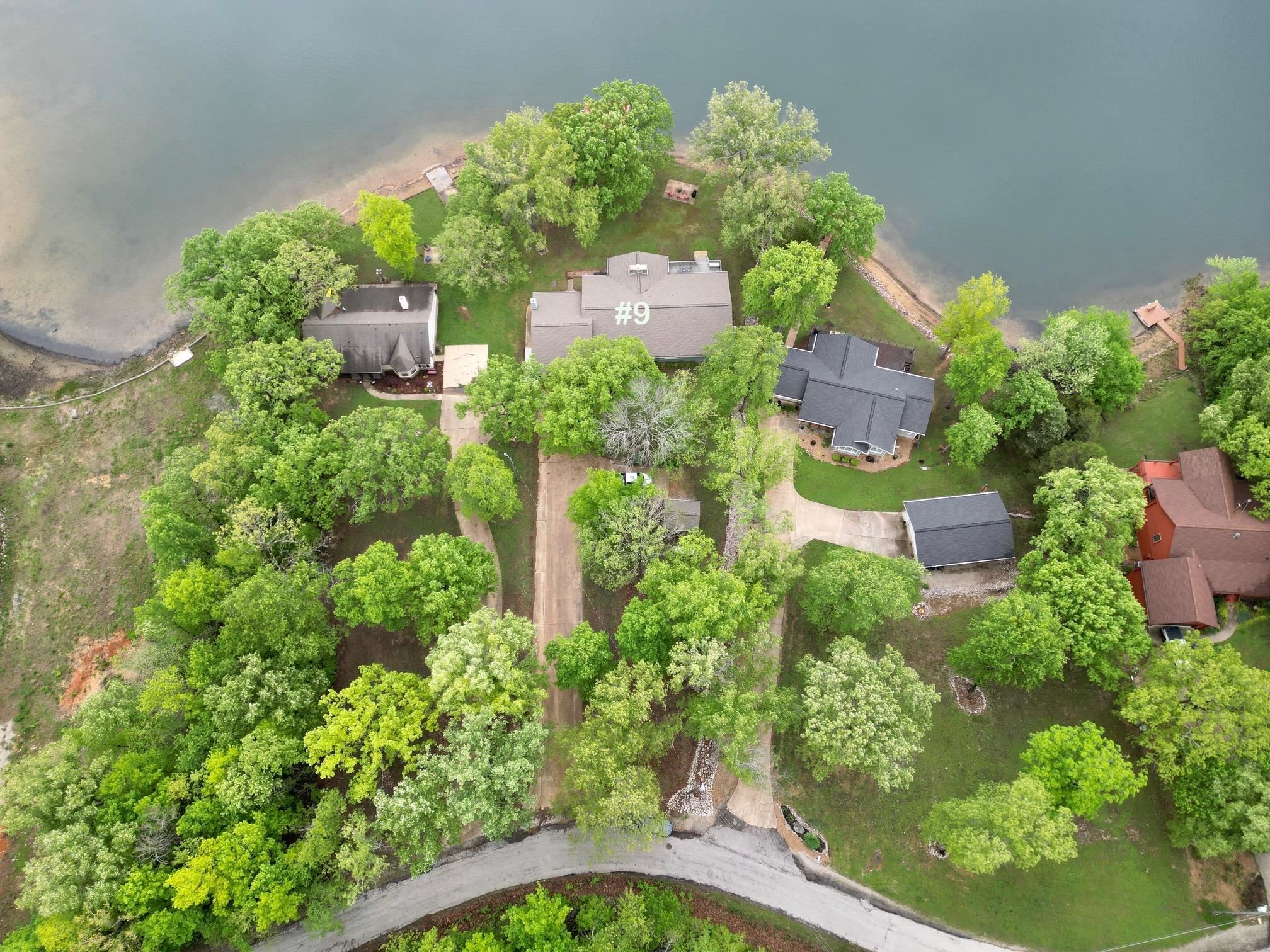 9 Keosauqua Drive Property Photo 4