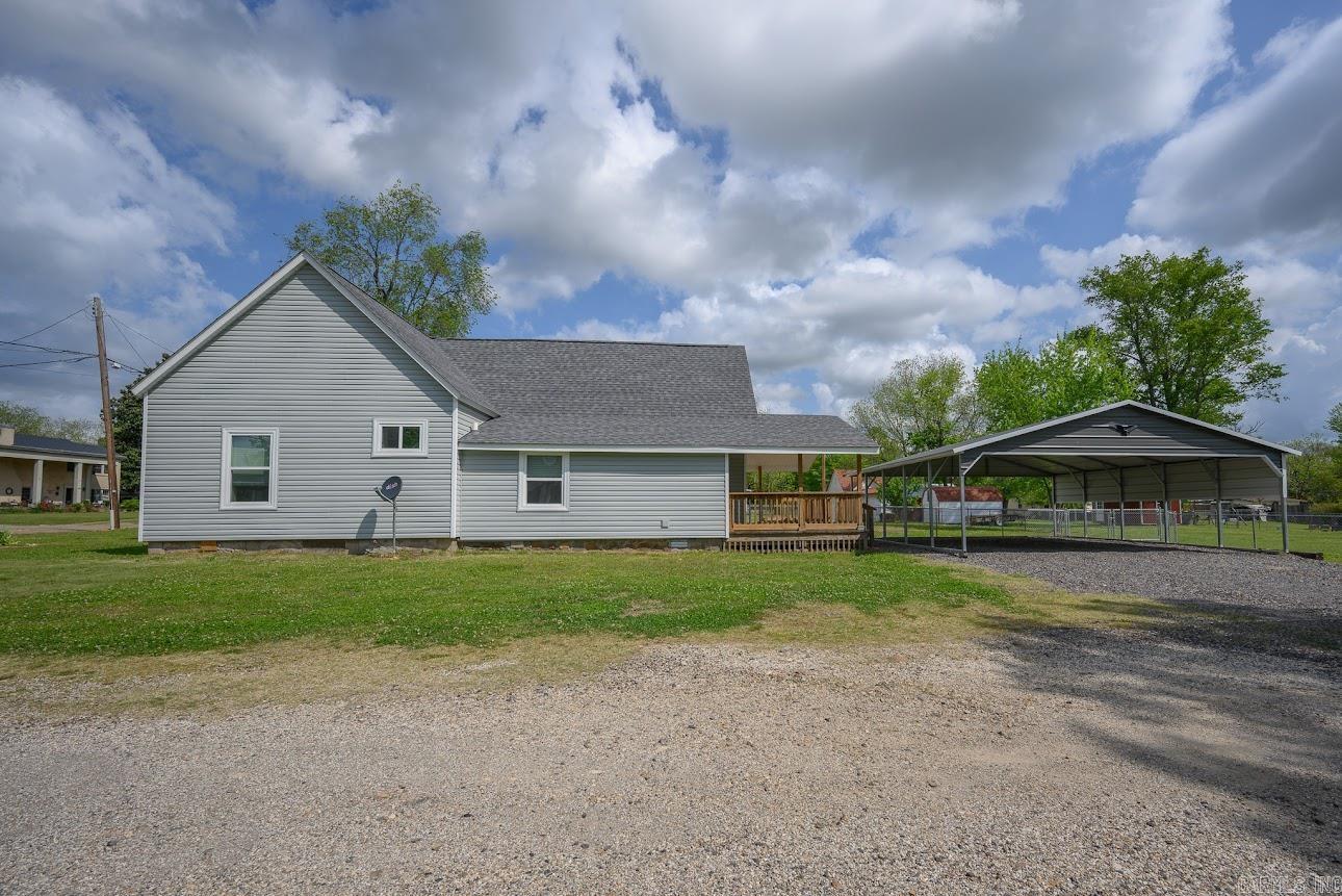 300 Reine Street Property Photo 12