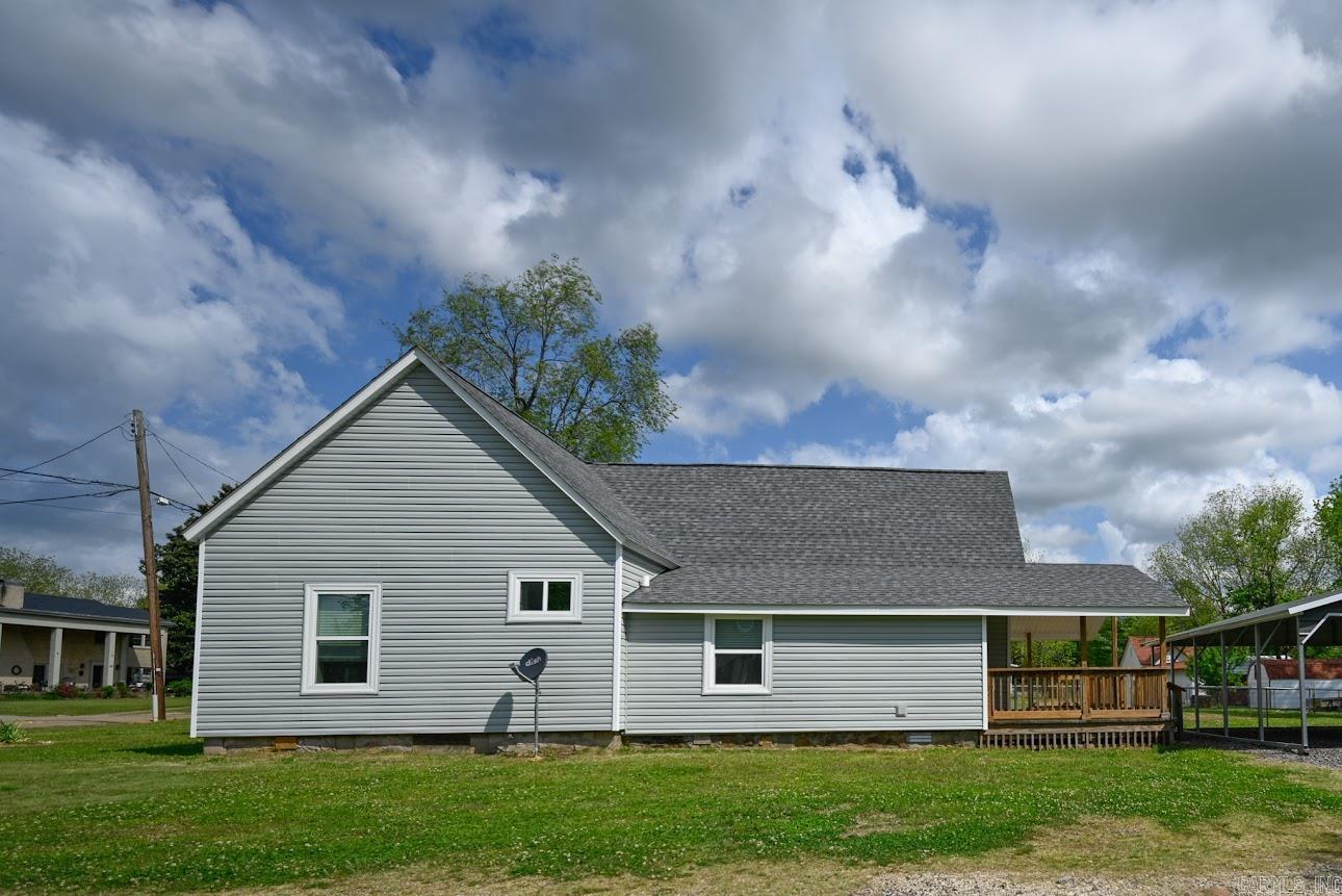 300 Reine Street Property Photo 13