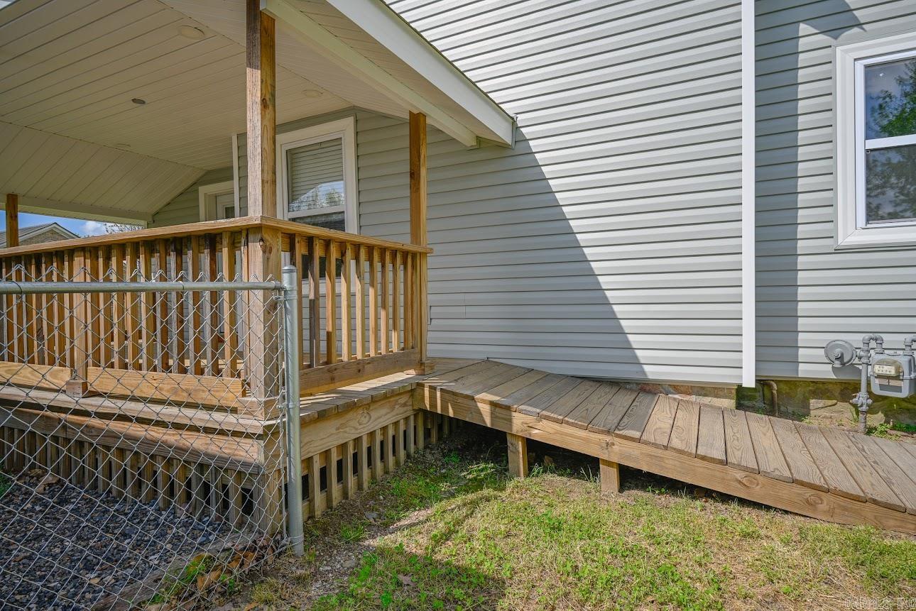 300 Reine Street Property Photo 17