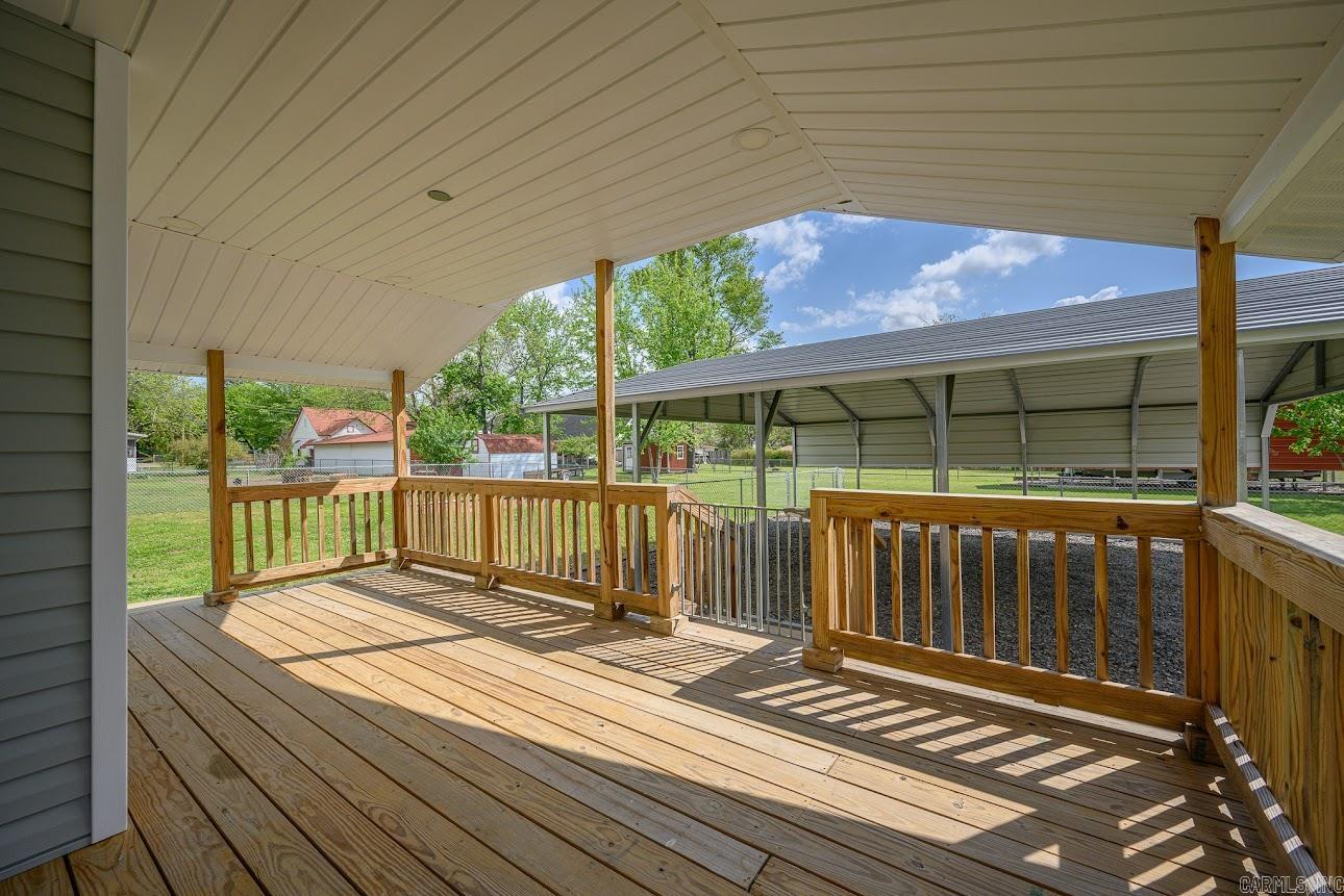 300 Reine Street Property Photo 19