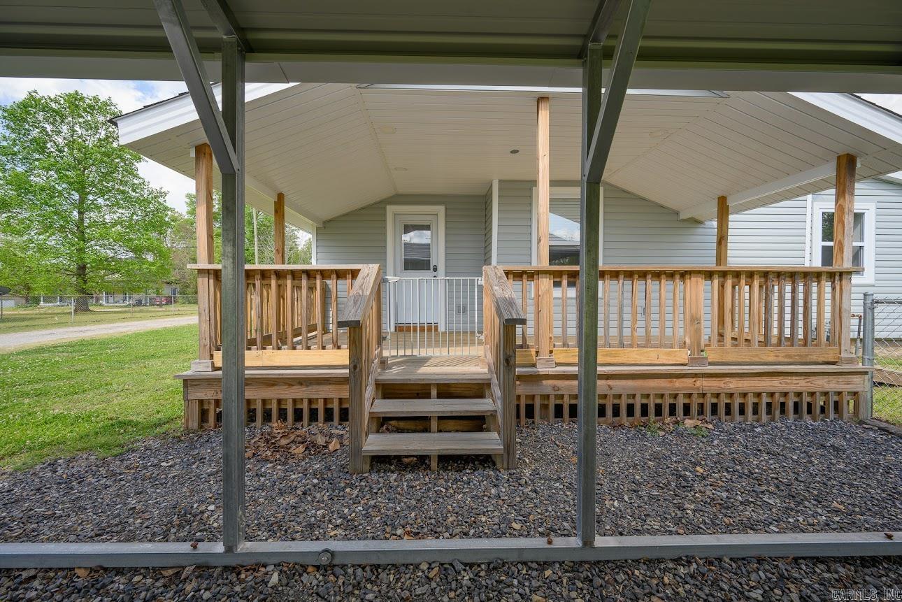300 Reine Street Property Photo 20