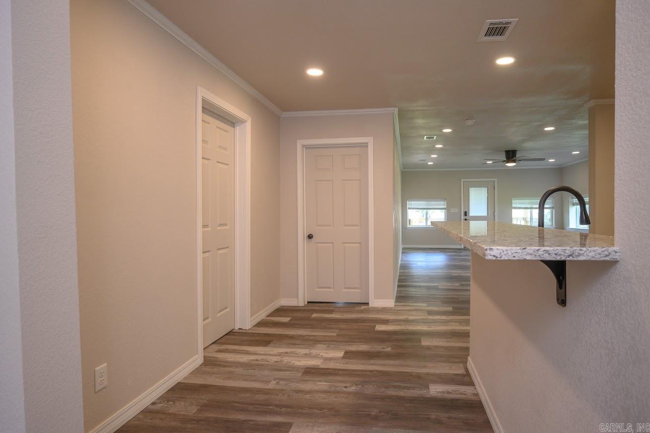 300 Reine Street Property Photo 39