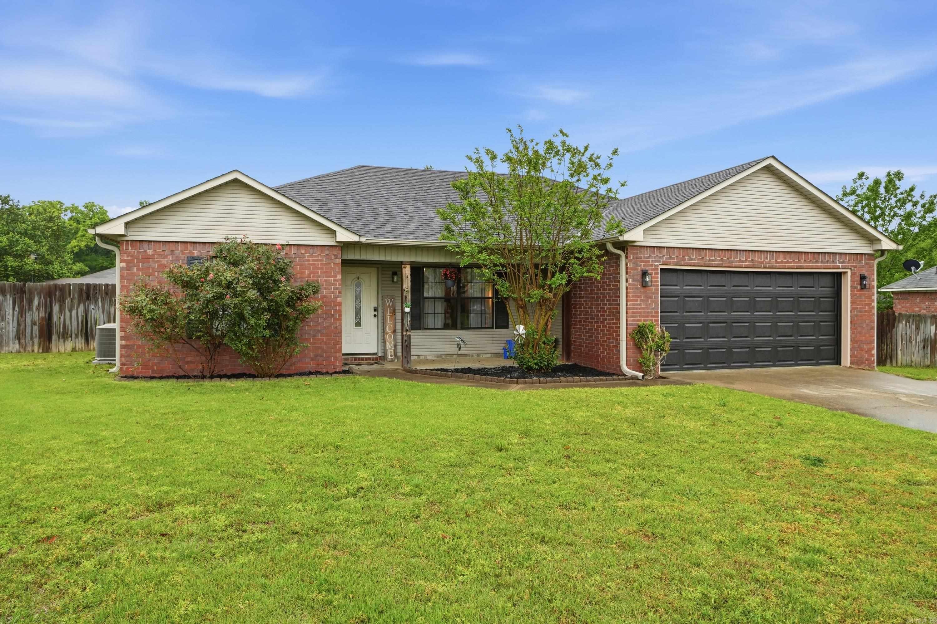 13 Jess Sims Drive Property Photo 2