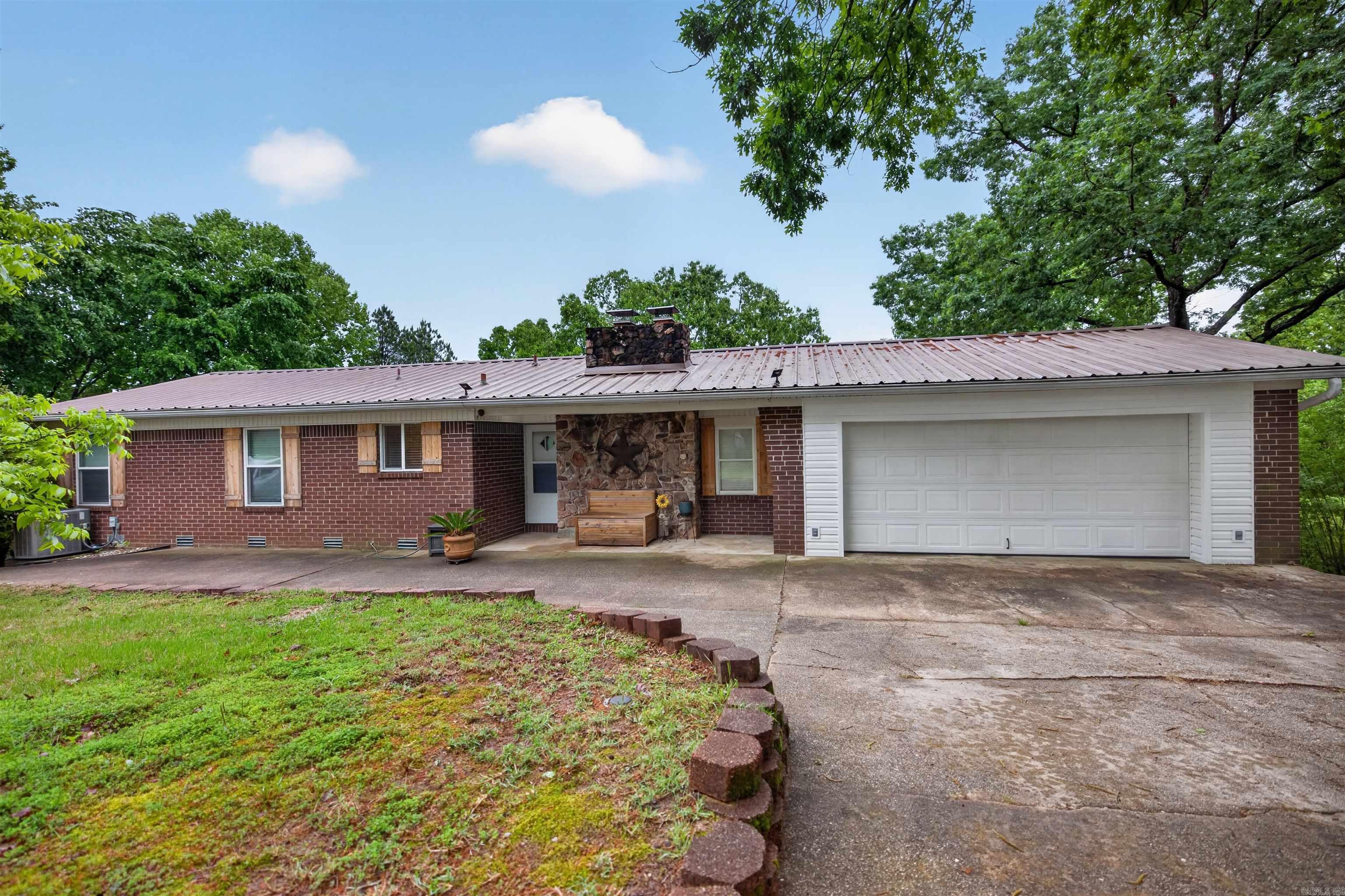 108 Catherine Crest