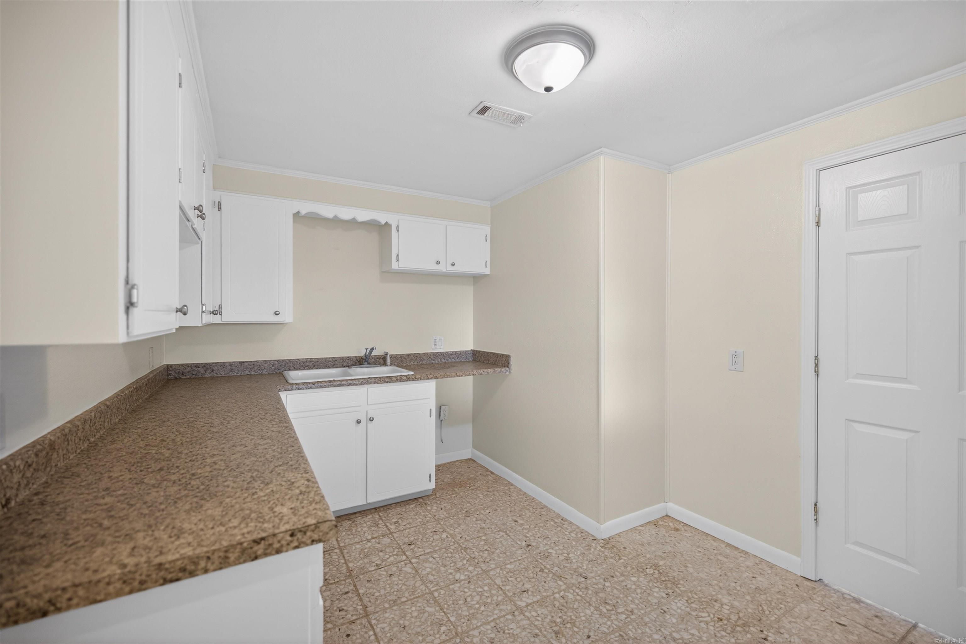108 Catherine Crest Property Photo 28