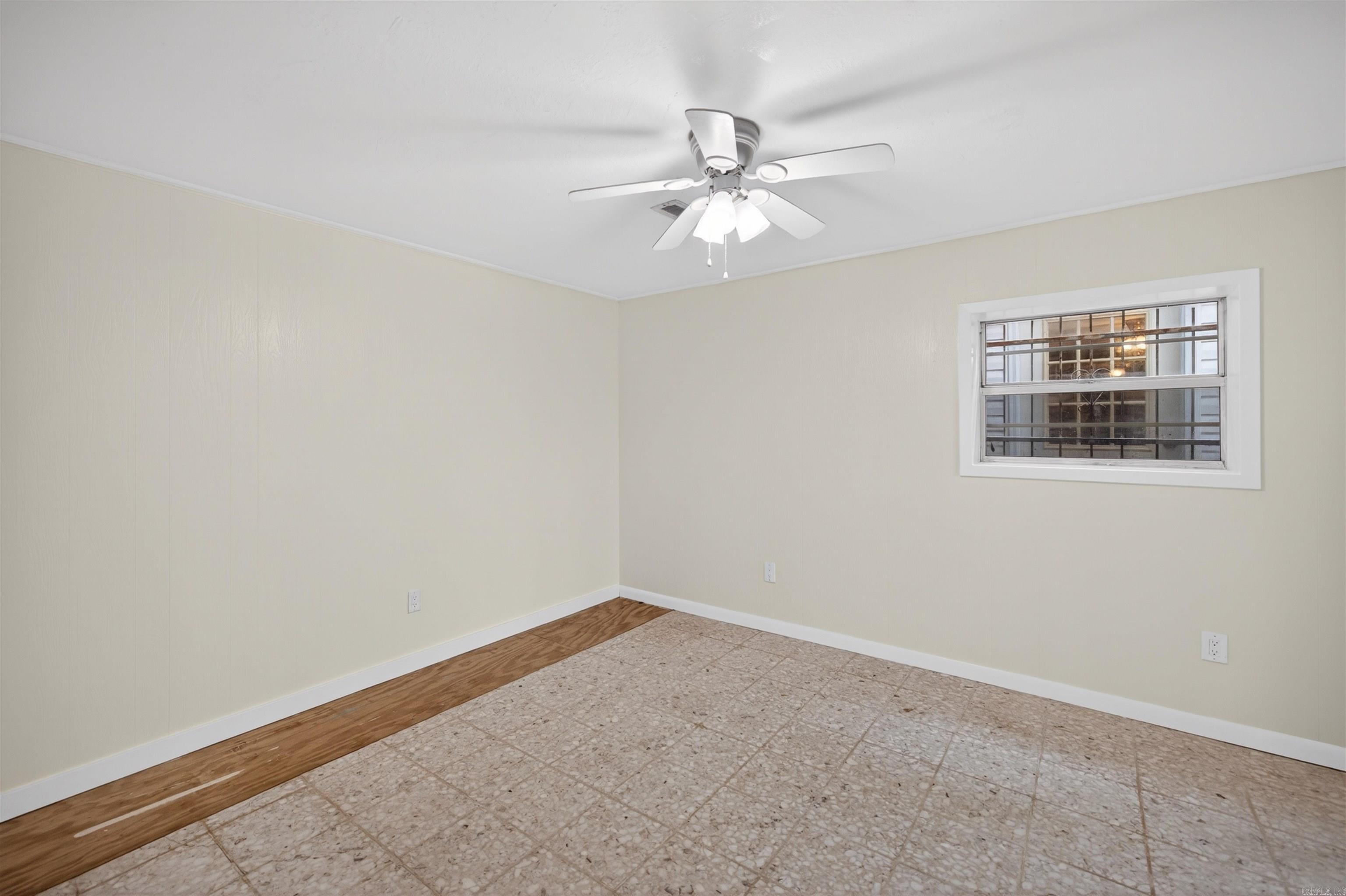 108 Catherine Crest Property Photo 31