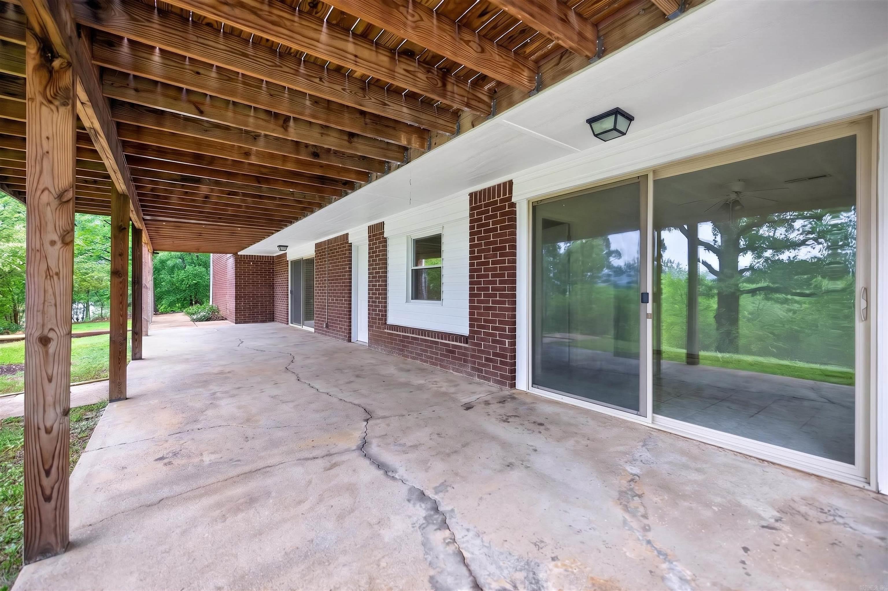 108 Catherine Crest Property Photo 44
